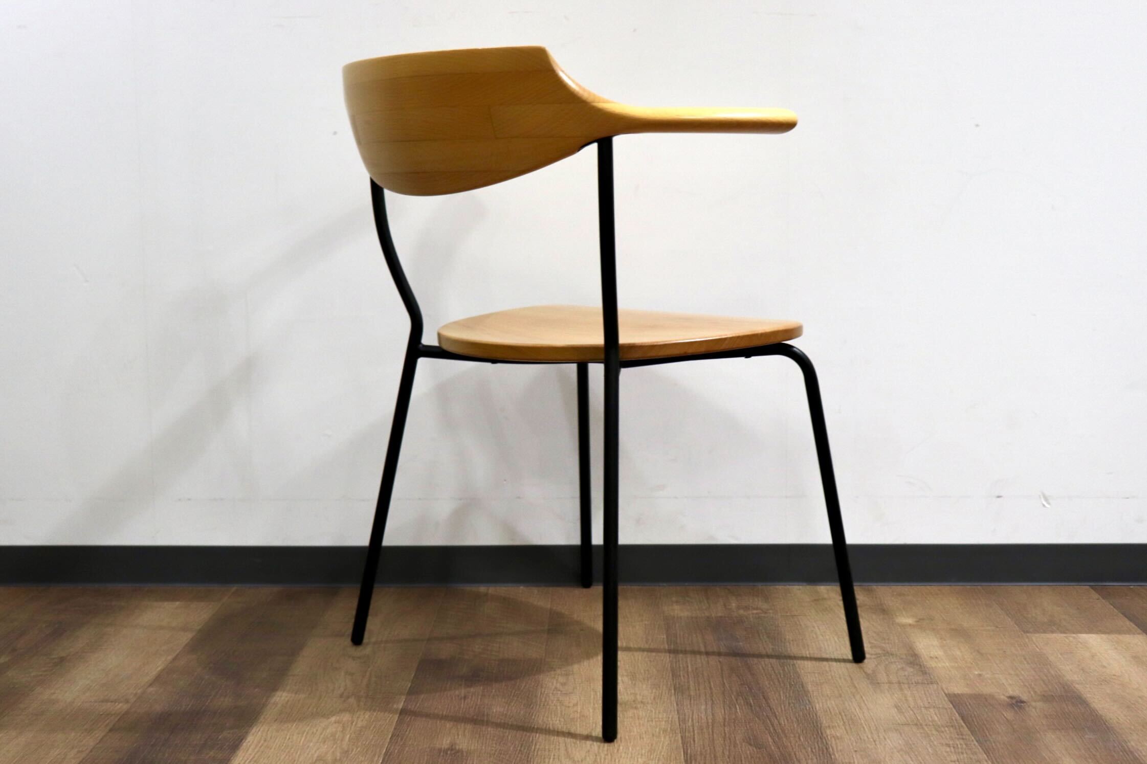 GMHO132C○アトリエ木馬 / ATELIER MOKUBA TRI chair トライチェア アームチェア 椅子 ビーチ無垢材 定価9.7万