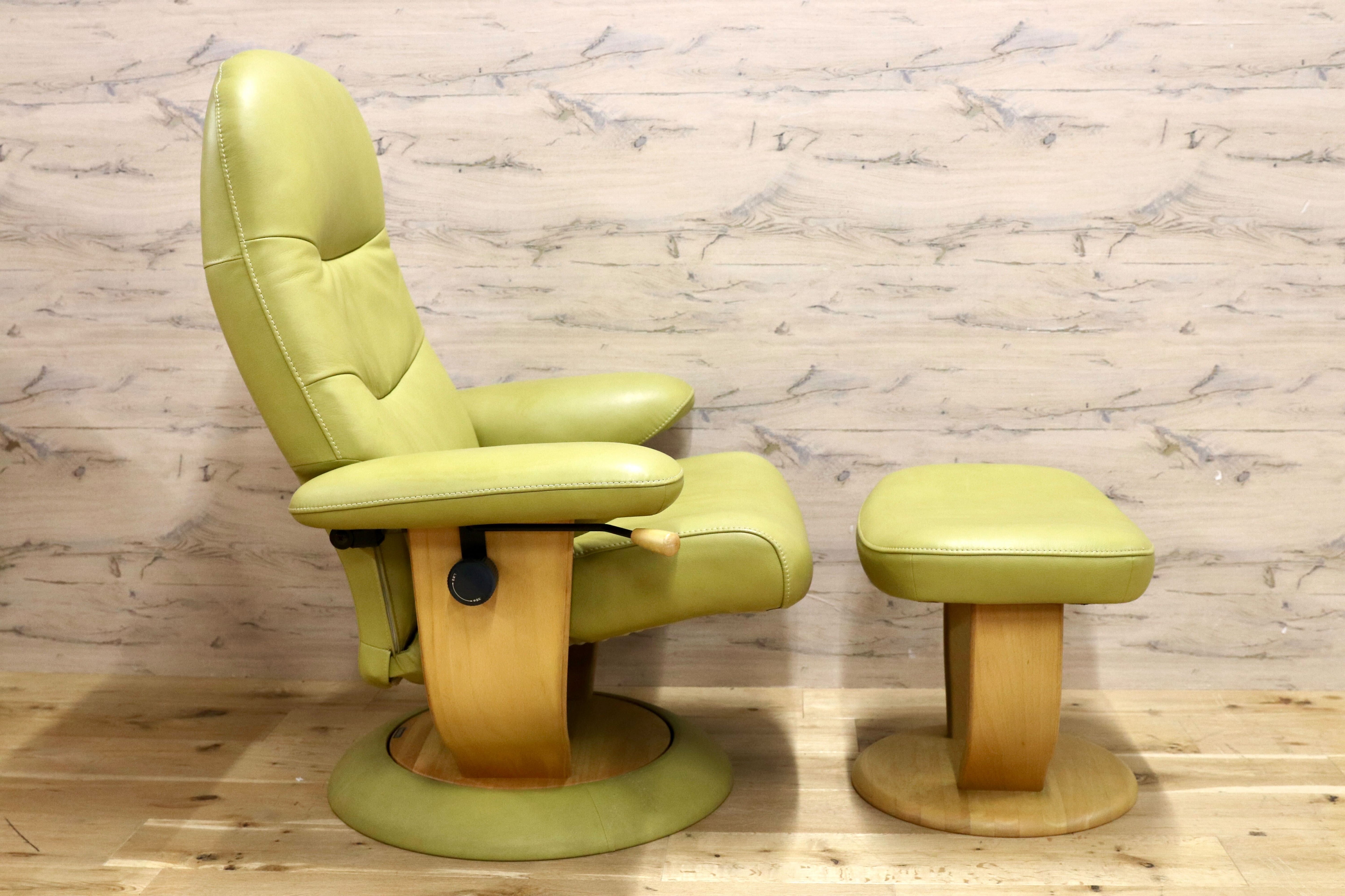 GMHK813A○karimoku / カリモク アールポジション リクライニングチェア 1人掛けソファ 本革 ライムグリーン ラウンジチェア 国産家具