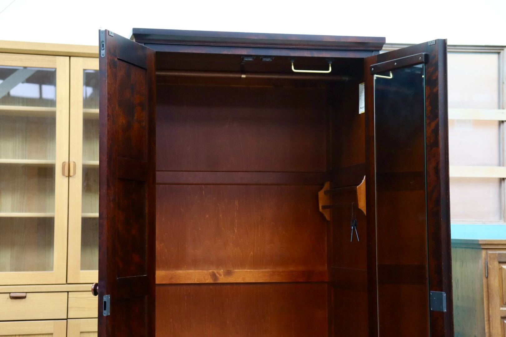 GMHK848○北海道民芸家具 ワードローブ クローゼット 洋服タンス キャビネット 樺材 無垢 和家具 和モダン 古民家 レトロ 定価約18万