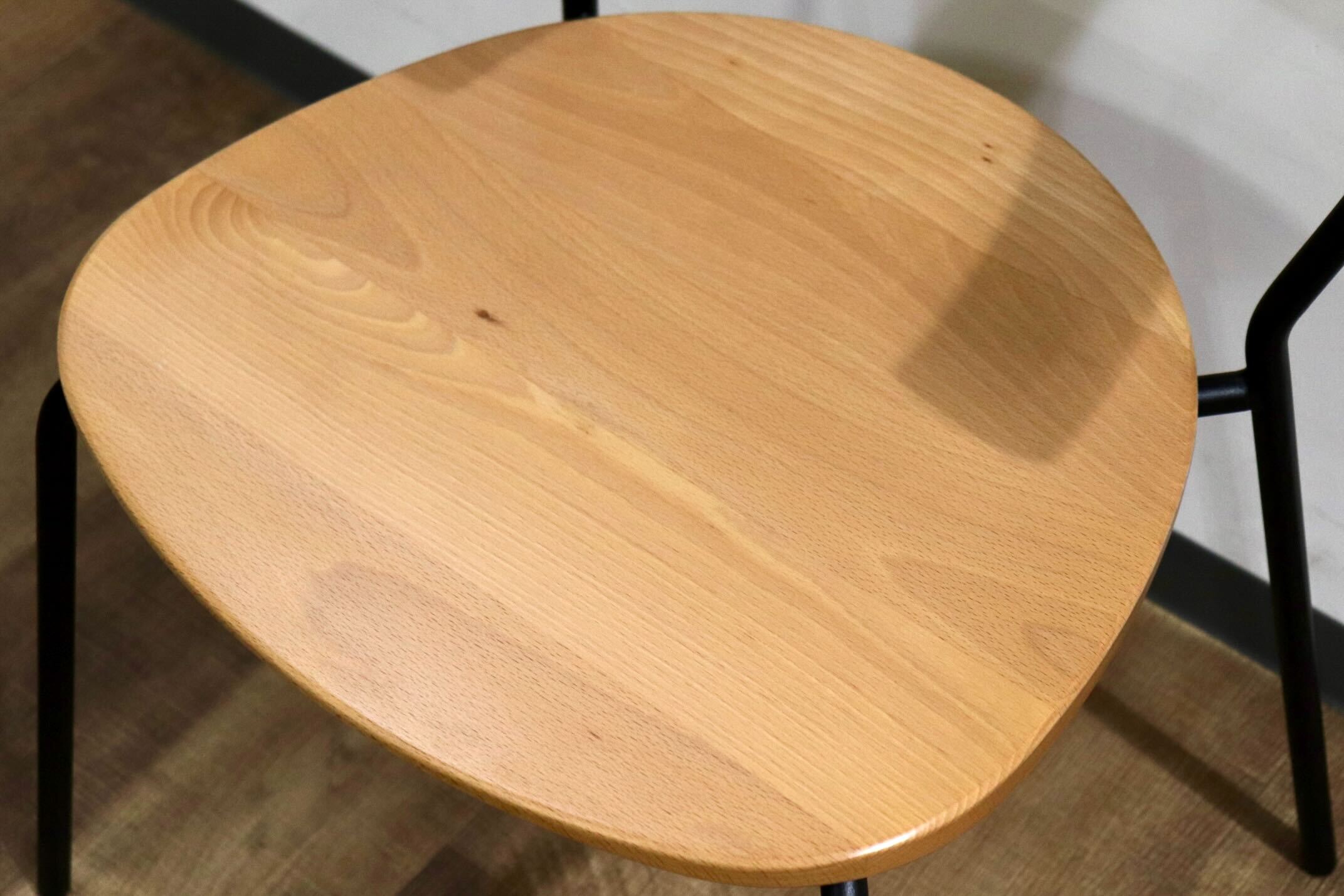 GMHO132D○アトリエ木馬 / ATELIER MOKUBA TRI chair トライチェア アームチェア 椅子 ビーチ無垢材 定価9.7万