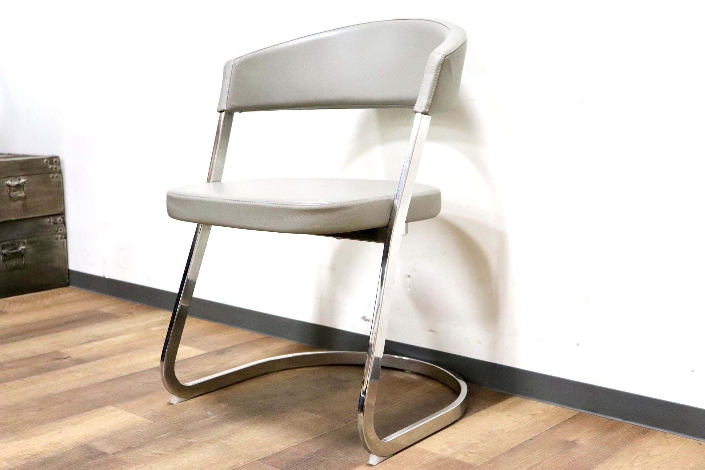 GMHK205A○Calligaris / カリガリス BAY ベイ ダイニングチェア 食卓椅子 サロンチェア 什器 本革 グレー イタリアモダン 定価約6万