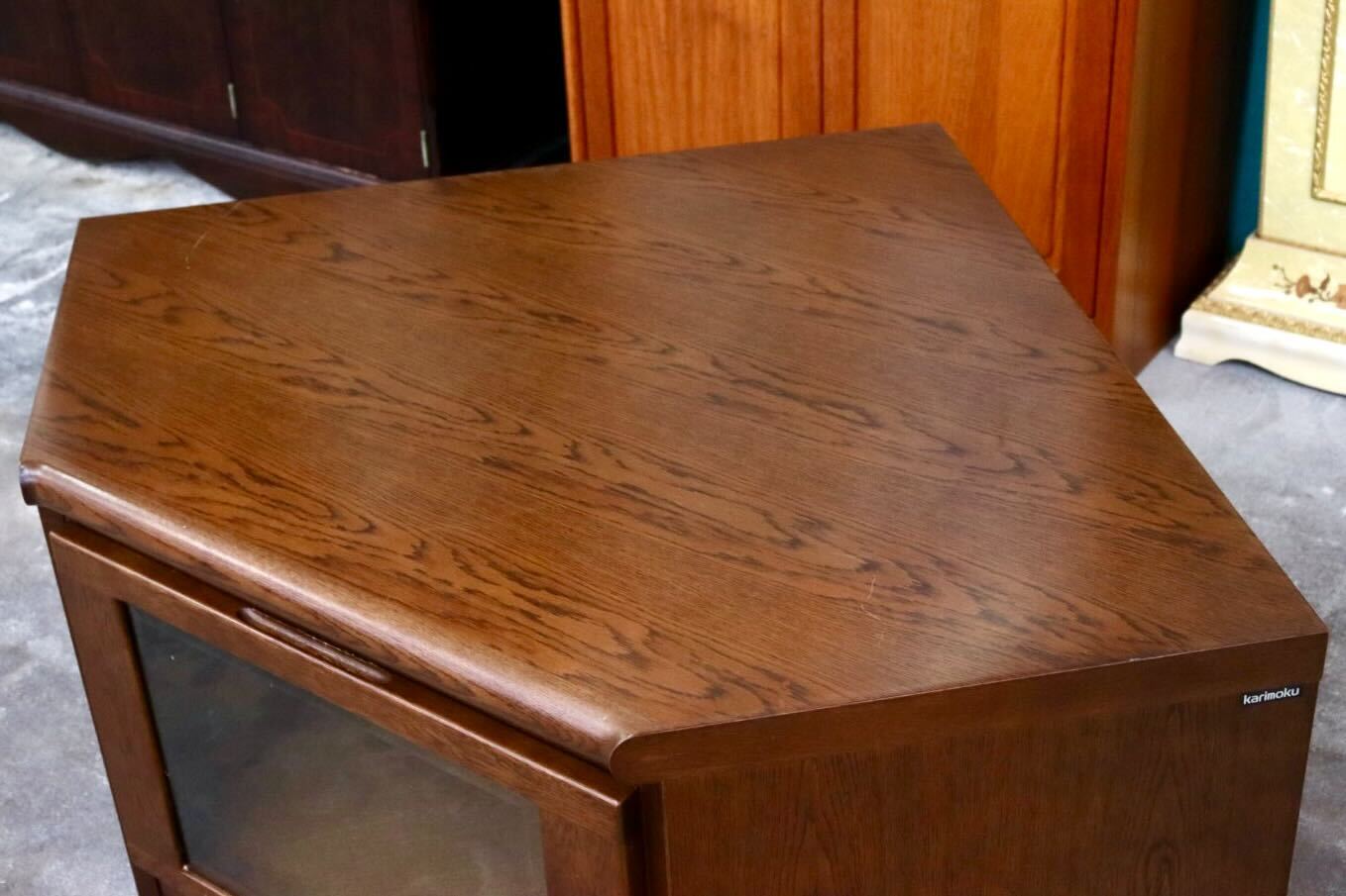 GMIK351○karimoku / カリモク コーナーテレビ台 コーナーキャビネット 飾り棚 リビング収納 オーク材 国産家具 レトロ 収納棚 木製家具