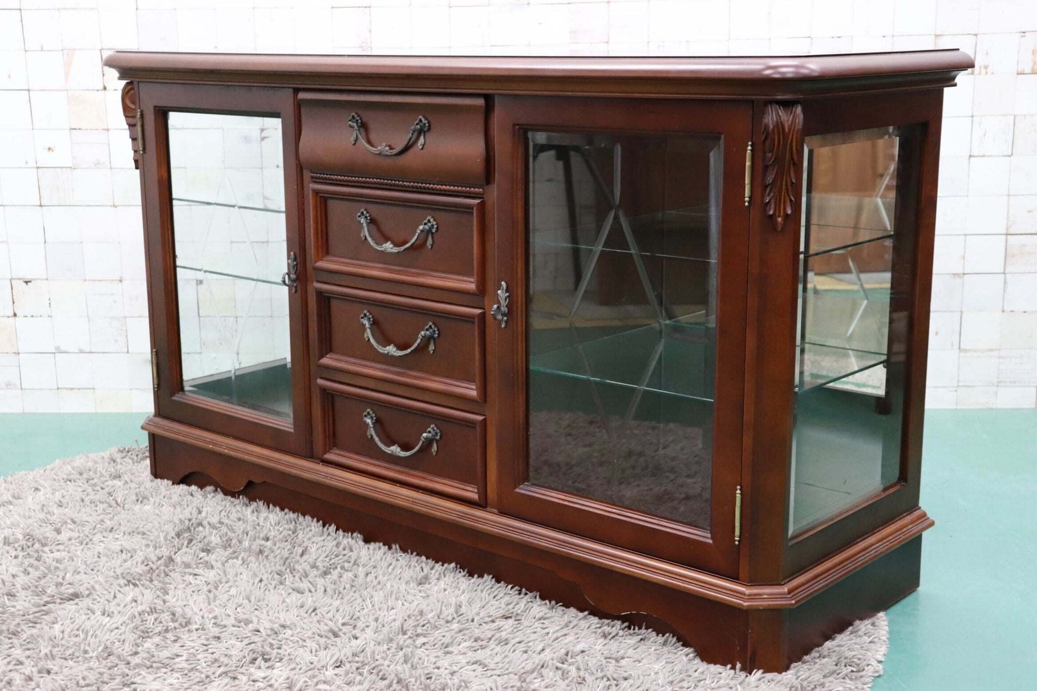 IMG_5926.jpg?v=1699840861&  