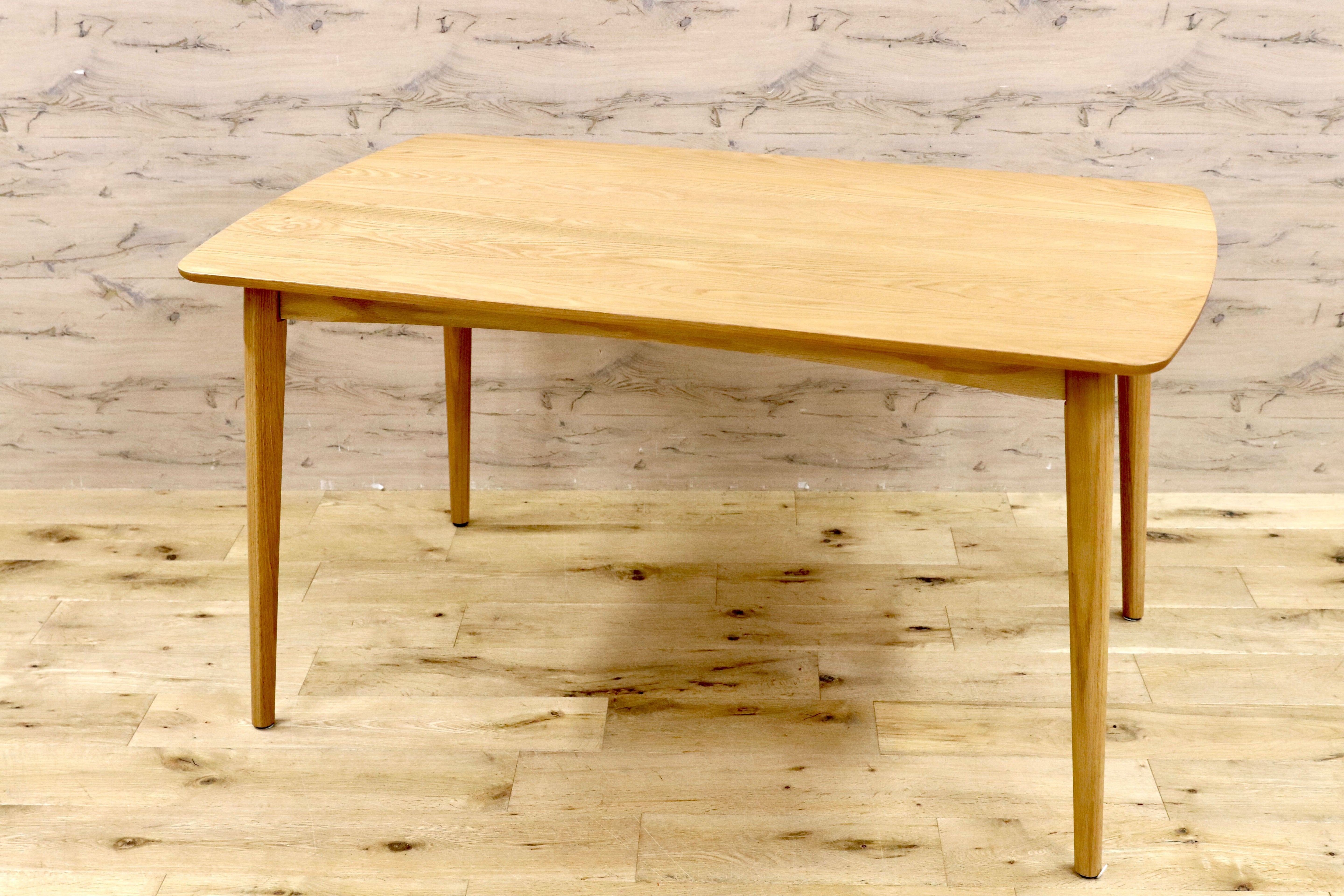 GMHK821○IDC大塚家具 シネマ ダイニングテーブル 食卓テーブル シネマ 北欧スタイル シンプル ナチュラル 展示品