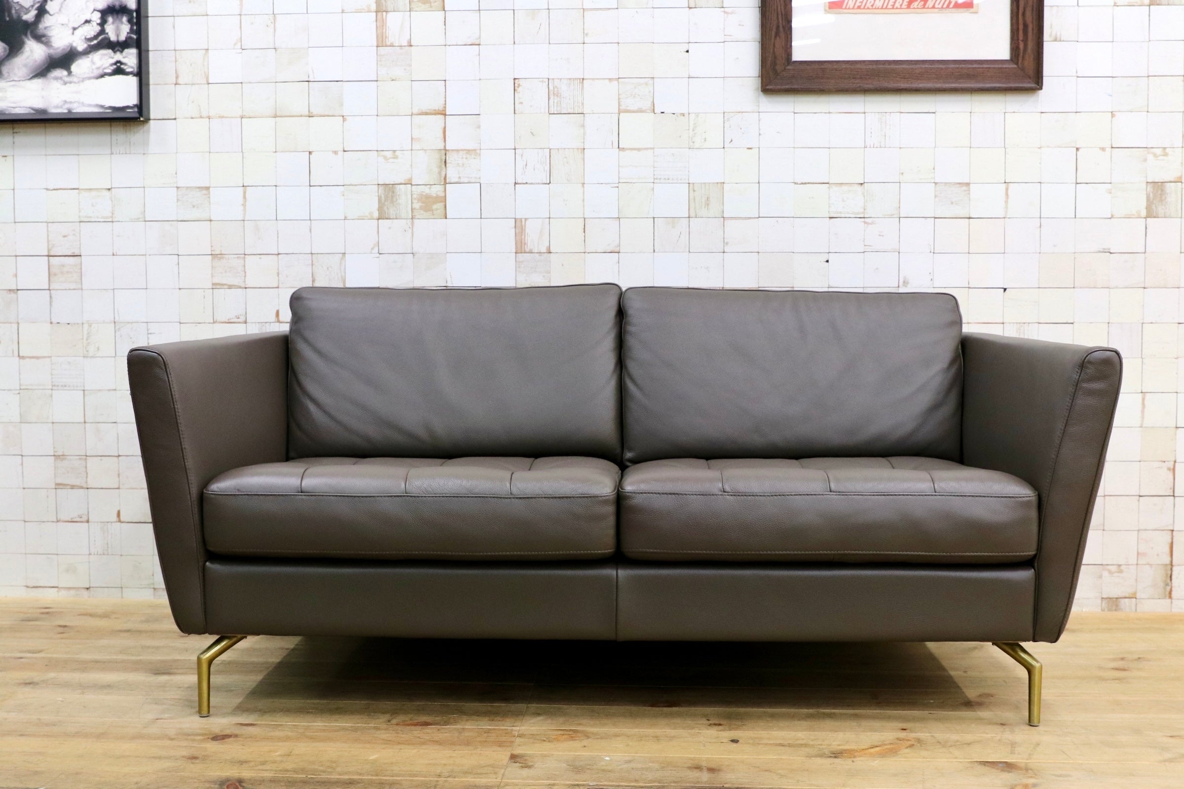GMJK292B○BoConcept / ボーコンセプト Osaka 2人掛けソファ 本革 トープ Nordic Grain レザー アンダース・ノルガード 北欧 定価約44万