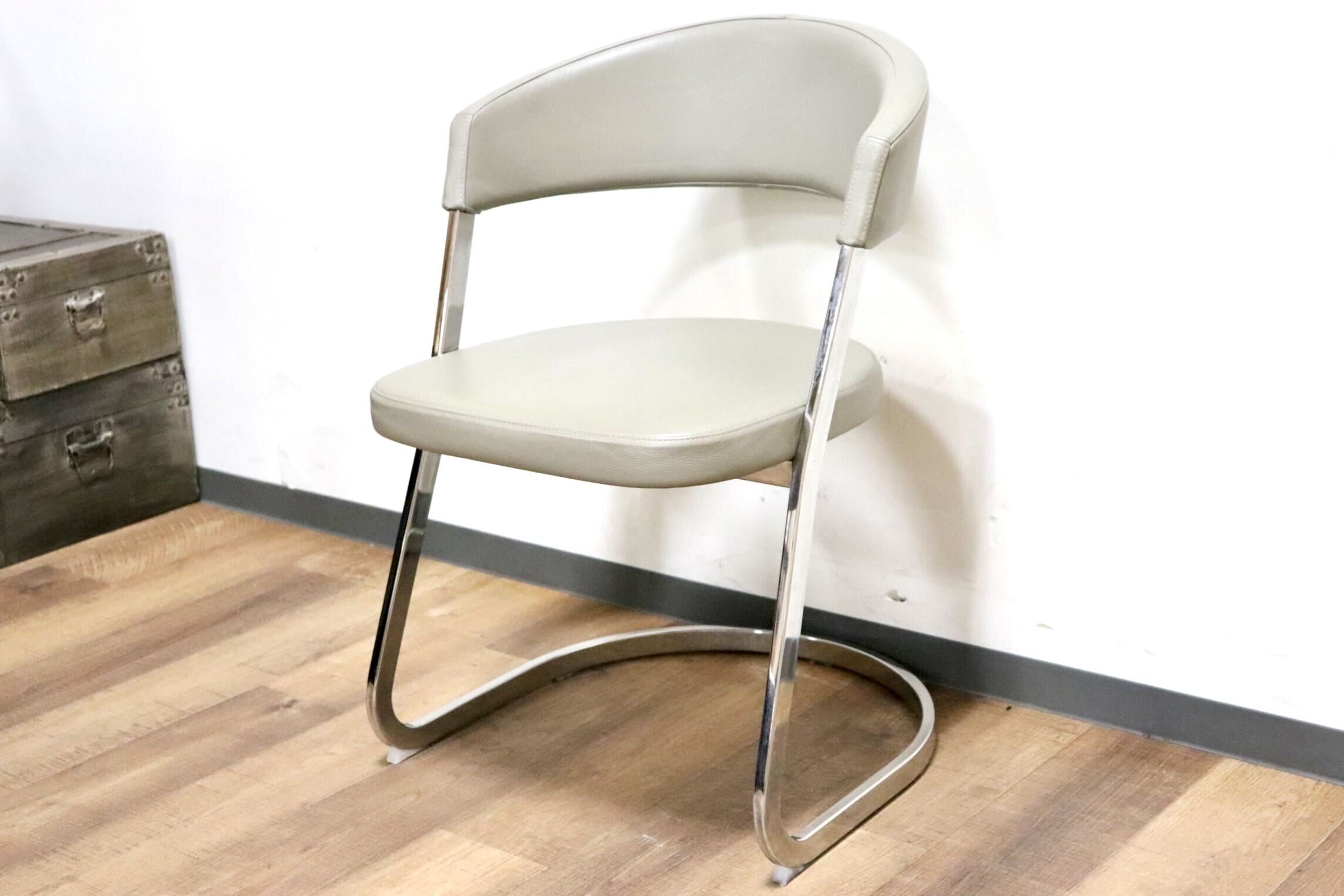 GMHK205B○Calligaris / カリガリス BAY ベイ ダイニングチェア 食卓椅子 サロンチェア 什器 本革 グレー イタリアモダン 定価約6万