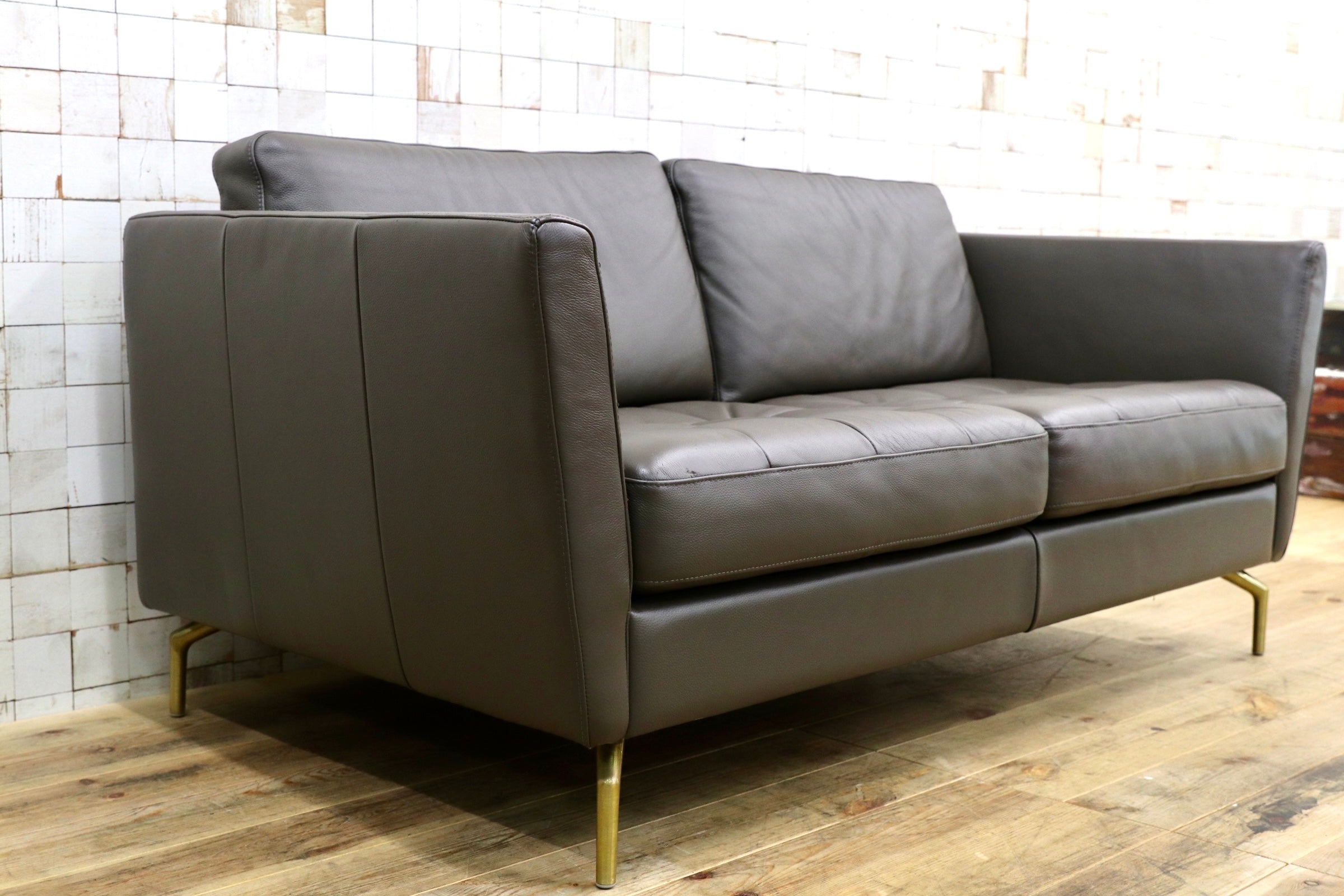 GMJK292B○BoConcept / ボーコンセプト Osaka 2人掛けソファ 本革 トープ Nordic Grain レザー アンダース・ノルガード 北欧 定価約44万