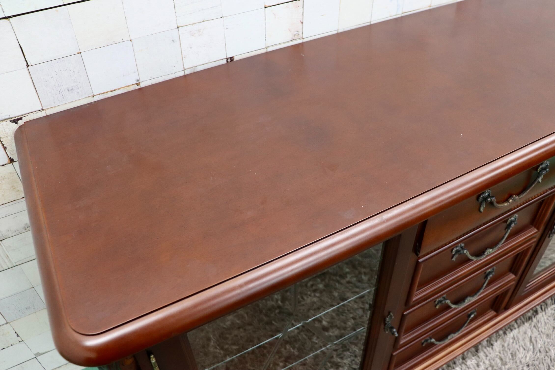 GMGK344○Lynn Hollyn / リンホーリン サイドボード リビングボード 飾り棚 4段チェスト クラシック IDC大塚家具 定価約35万