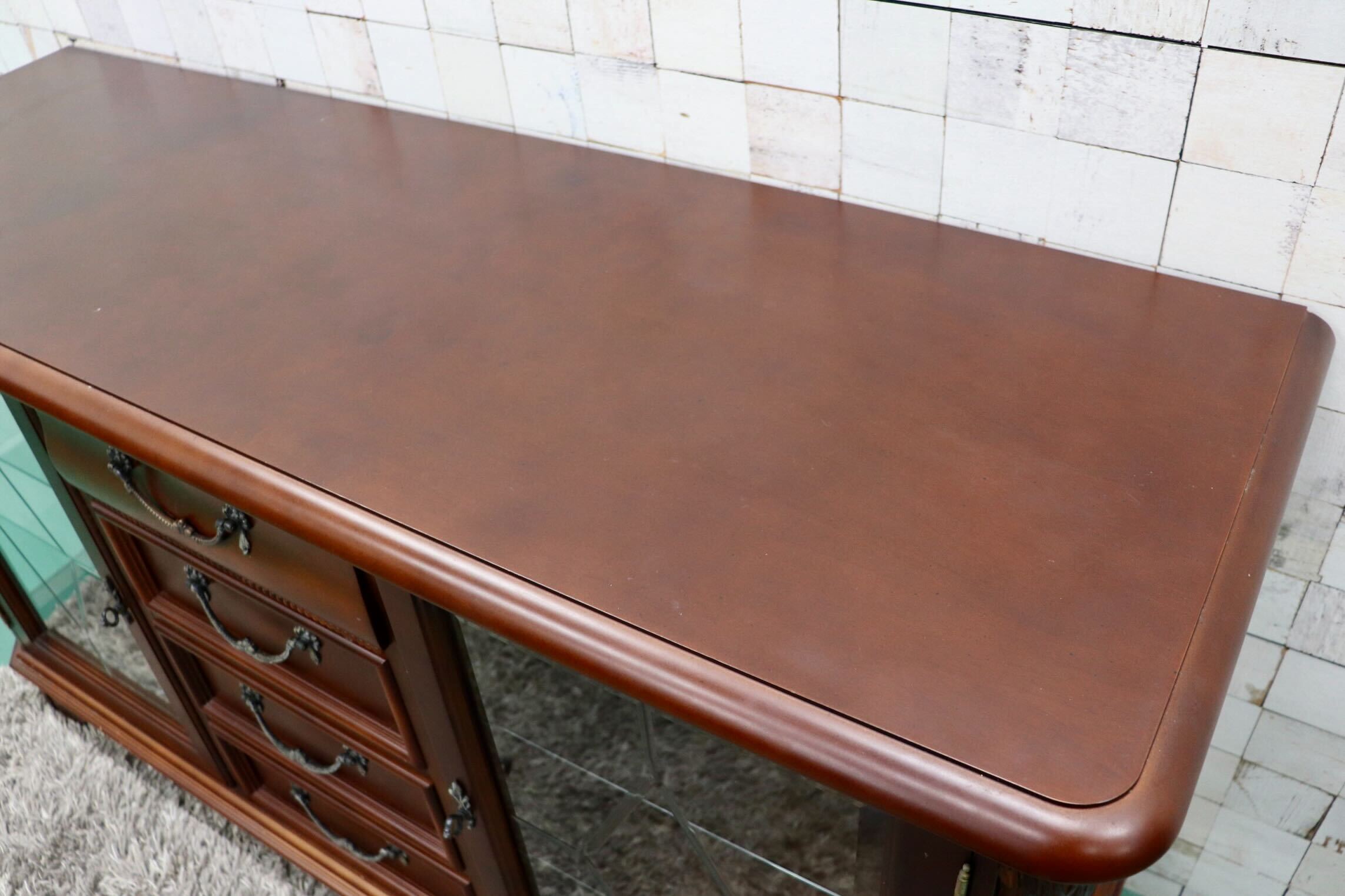 GMGK344○Lynn Hollyn / リンホーリン サイドボード リビングボード 飾り棚 4段チェスト クラシック IDC大塚家具 定価約35万