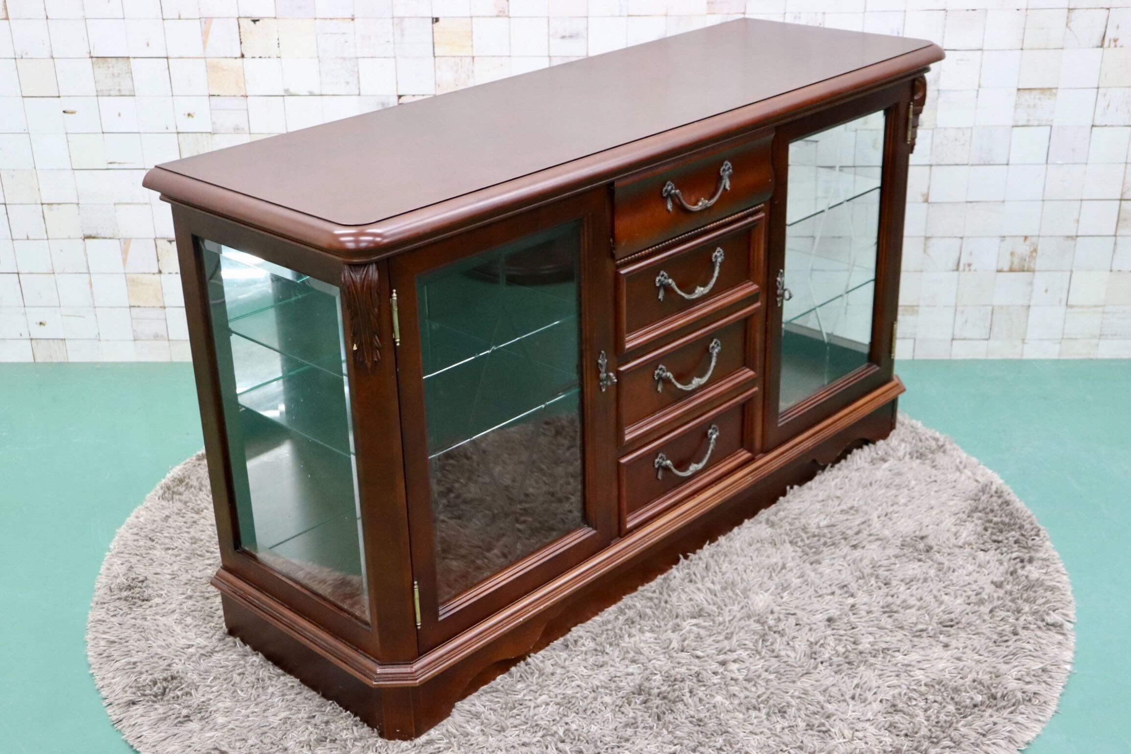 GMGK344○Lynn Hollyn / リンホーリン サイドボード リビングボード 飾り棚 4段チェスト クラシック IDC大塚家具 定価約35万