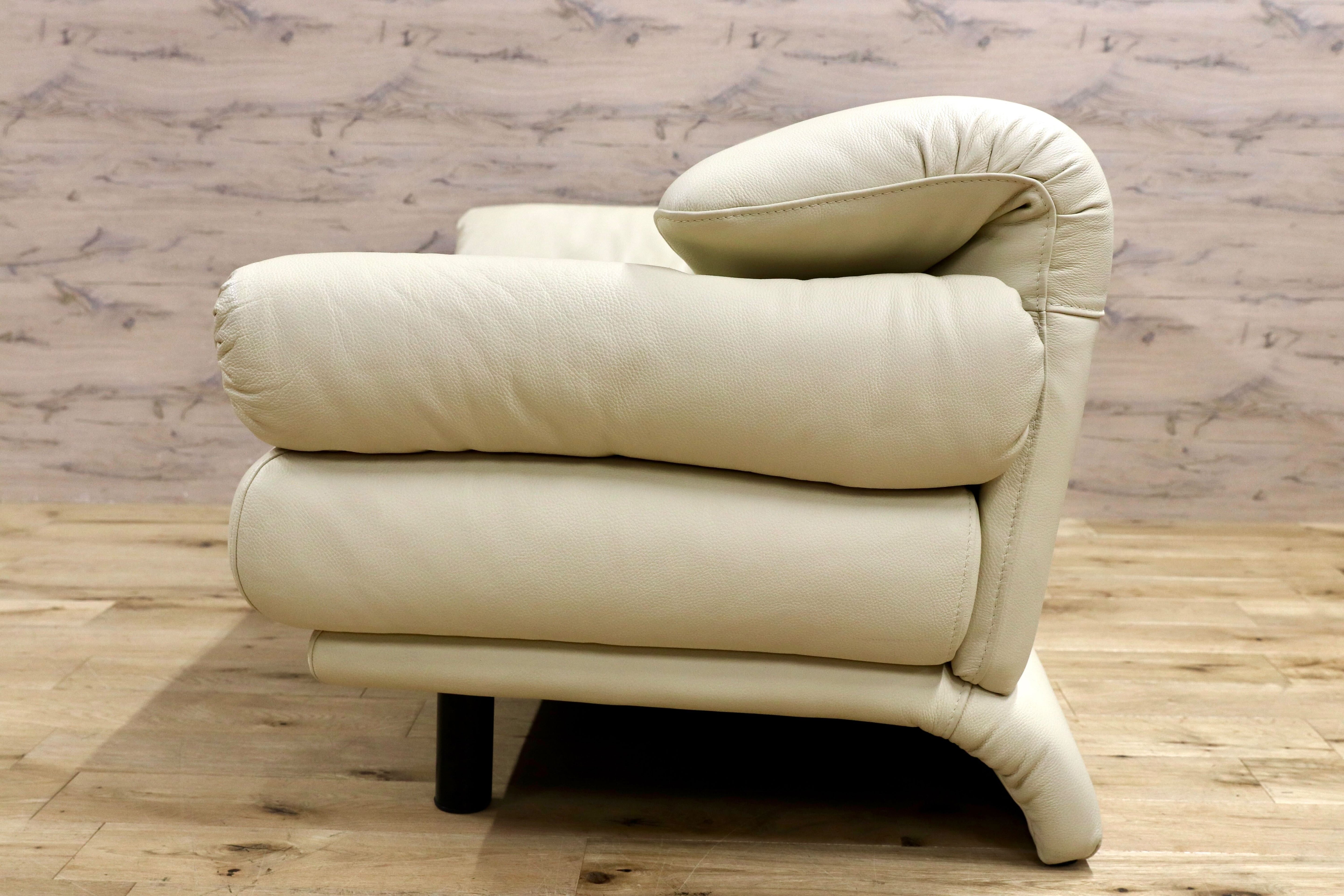 GMHK822○Poltromec / ポルトロメック ジェミニ 2人掛けソファ ラブソファ アイボリー 総本革 イタリアモダン