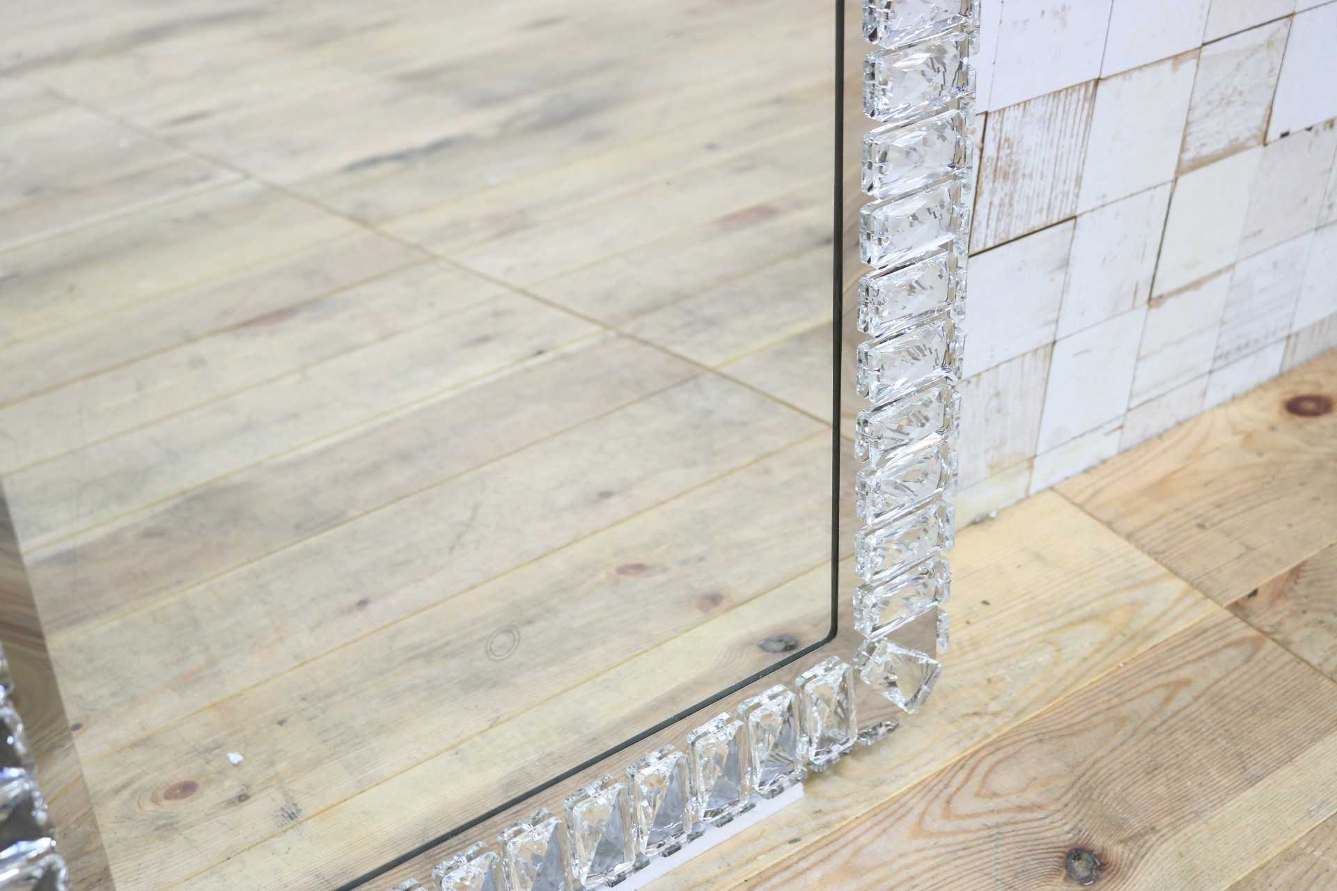 GMIK747E◯ウォールミラー 壁掛け鏡 壁掛けミラー 立て掛けミラー 鏡 照明付き 長方形 クリスタル 店舗什器 インテリア 未使用