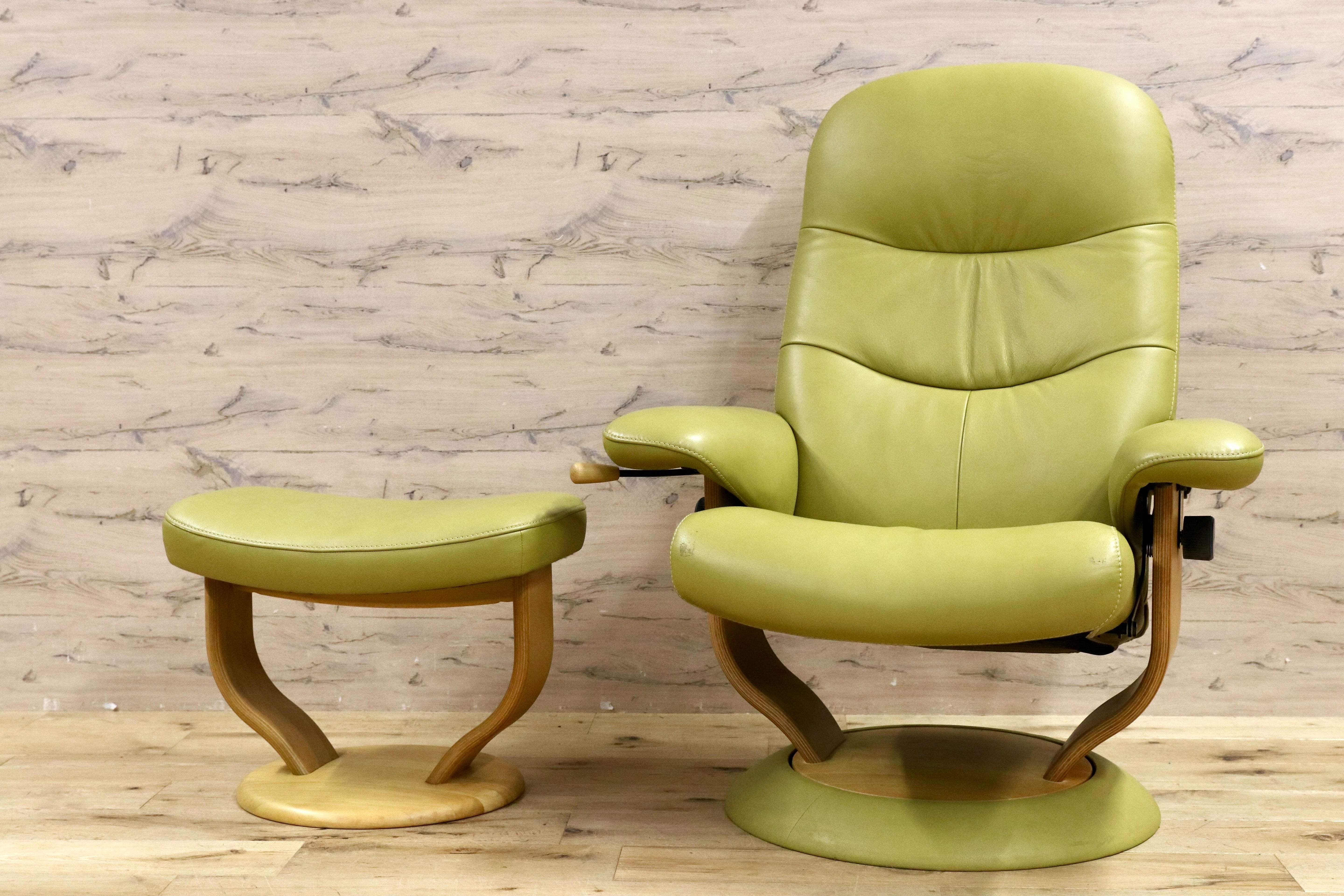 GMHK813B○karimoku / カリモク アールポジション リクライニングチェア 1人掛けソファ 本革 ライムグリーン ラウンジチェア 国産家具