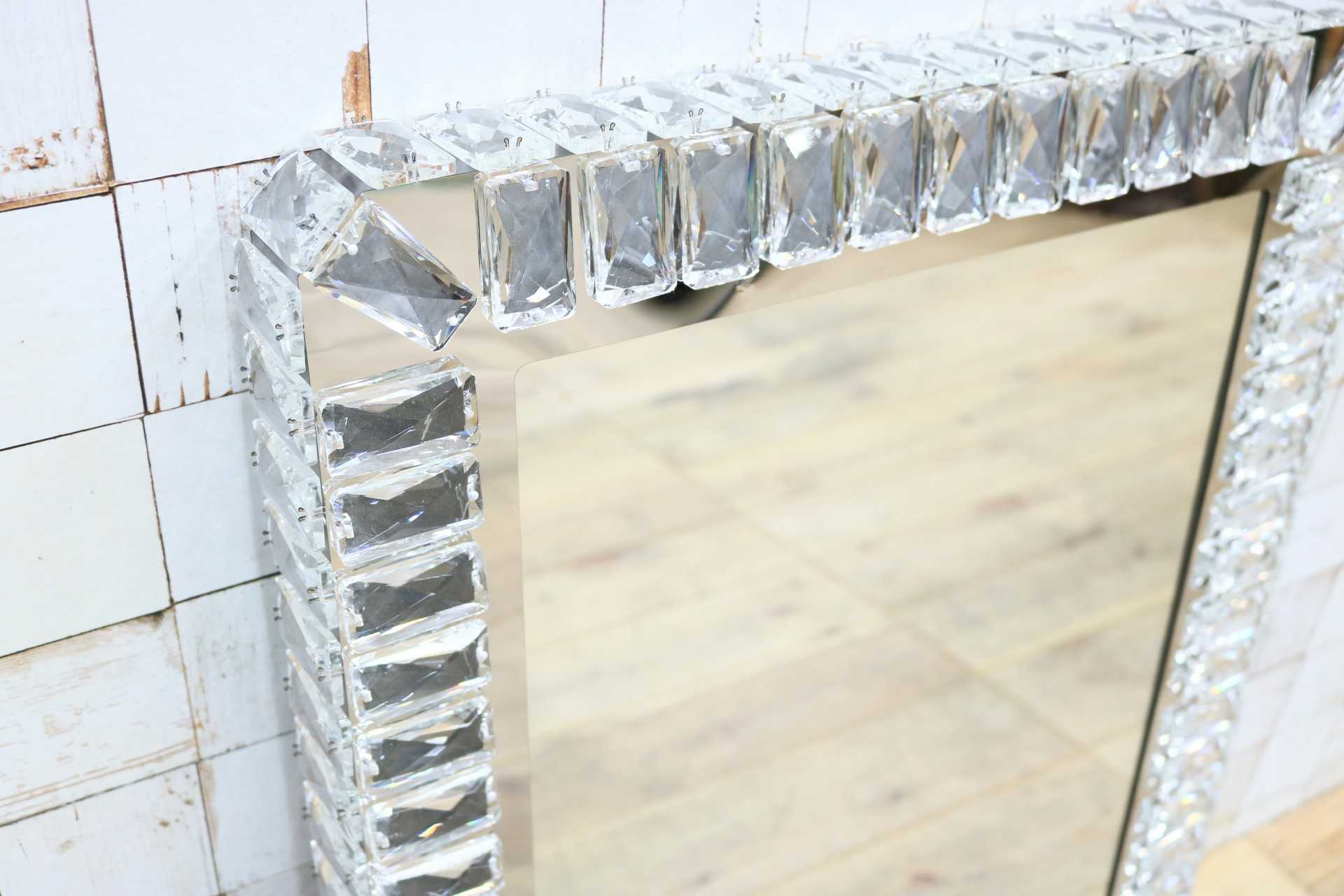 GMIK747F◯ウォールミラー 壁掛け鏡 壁掛けミラー 立て掛けミラー 鏡 照明付き 長方形 クリスタル 店舗什器 インテリア 未使用