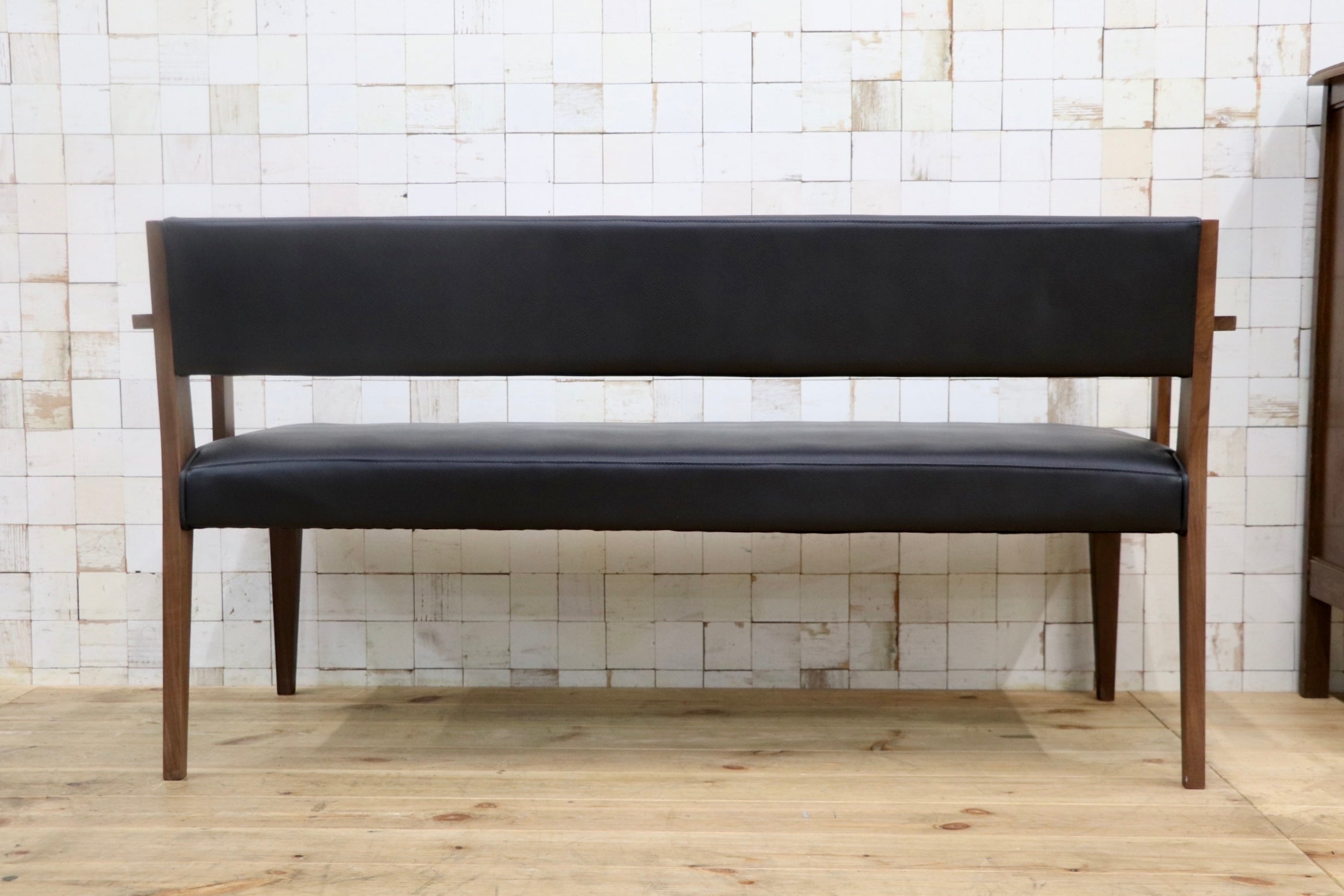 GMJS221B〇関家具 CAIN / カイン 椅子 モダン ブラック ウォールナット ダイニングチェア 木製 ダイニングベンチ 3人掛け 定価約8.7万