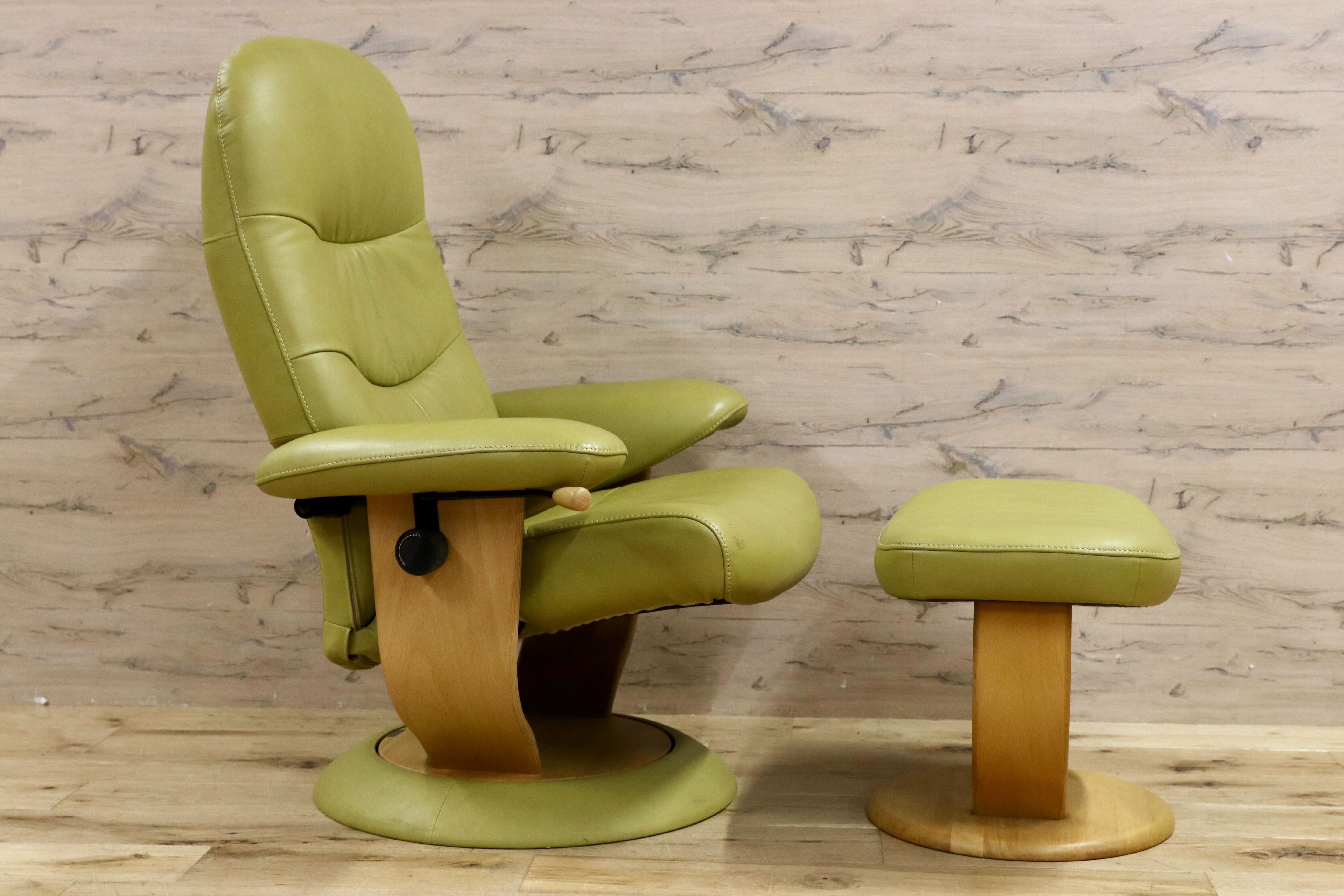 GMHK813B○karimoku / カリモク アールポジション リクライニングチェア 1人掛けソファ 本革 ライムグリーン ラウンジチェア 国産家具