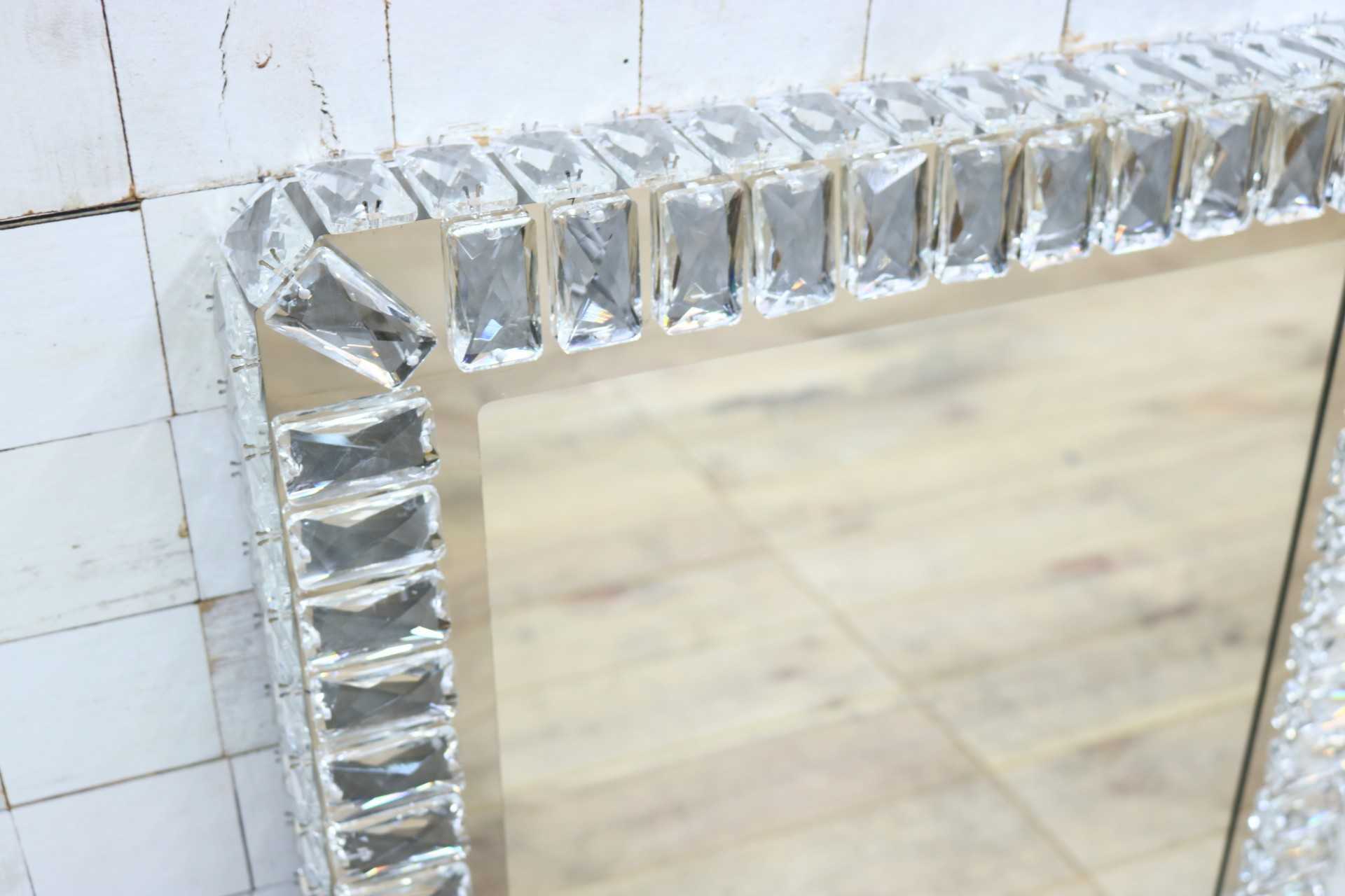 GMIK747H◯ウォールミラー 壁掛け鏡 壁掛けミラー 立て掛けミラー 鏡 照明付き 長方形 クリスタル 店舗什器 インテリア 未使用