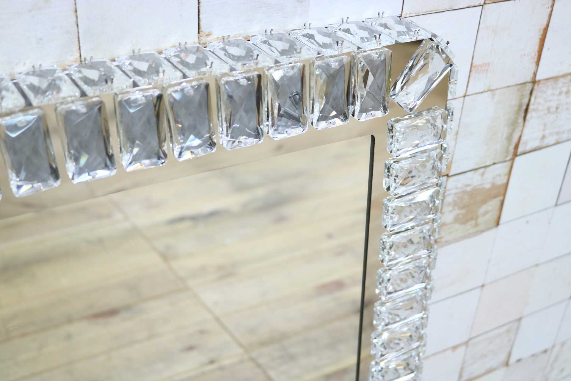 GMIK747H◯ウォールミラー 壁掛け鏡 壁掛けミラー 立て掛けミラー 鏡 照明付き 長方形 クリスタル 店舗什器 インテリア 未使用