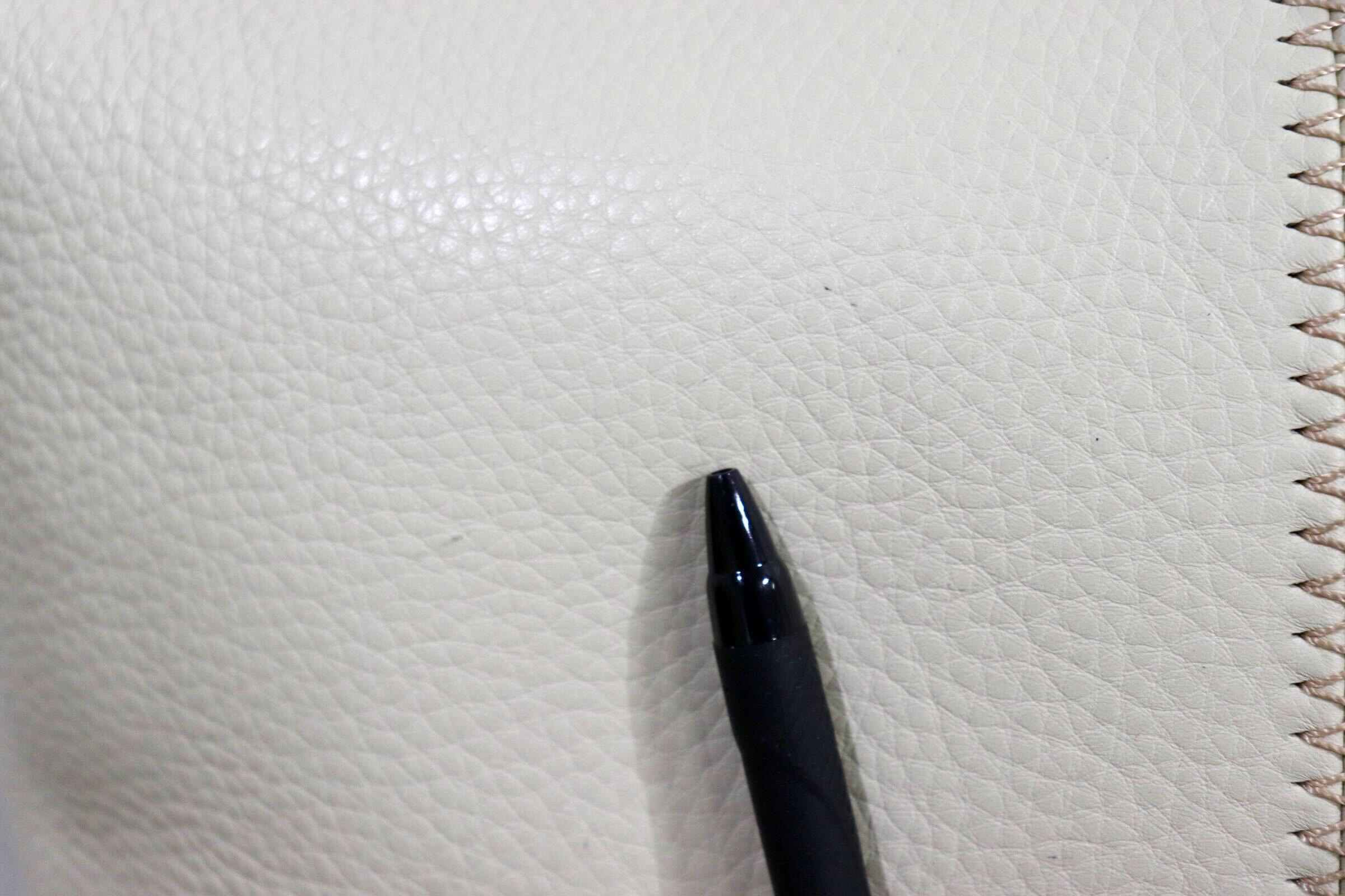 GMHO128○B&B ITALIA クッション 本革 レザー アイボリー イタリアモダン ヴィンテージ イタリア製 最高級