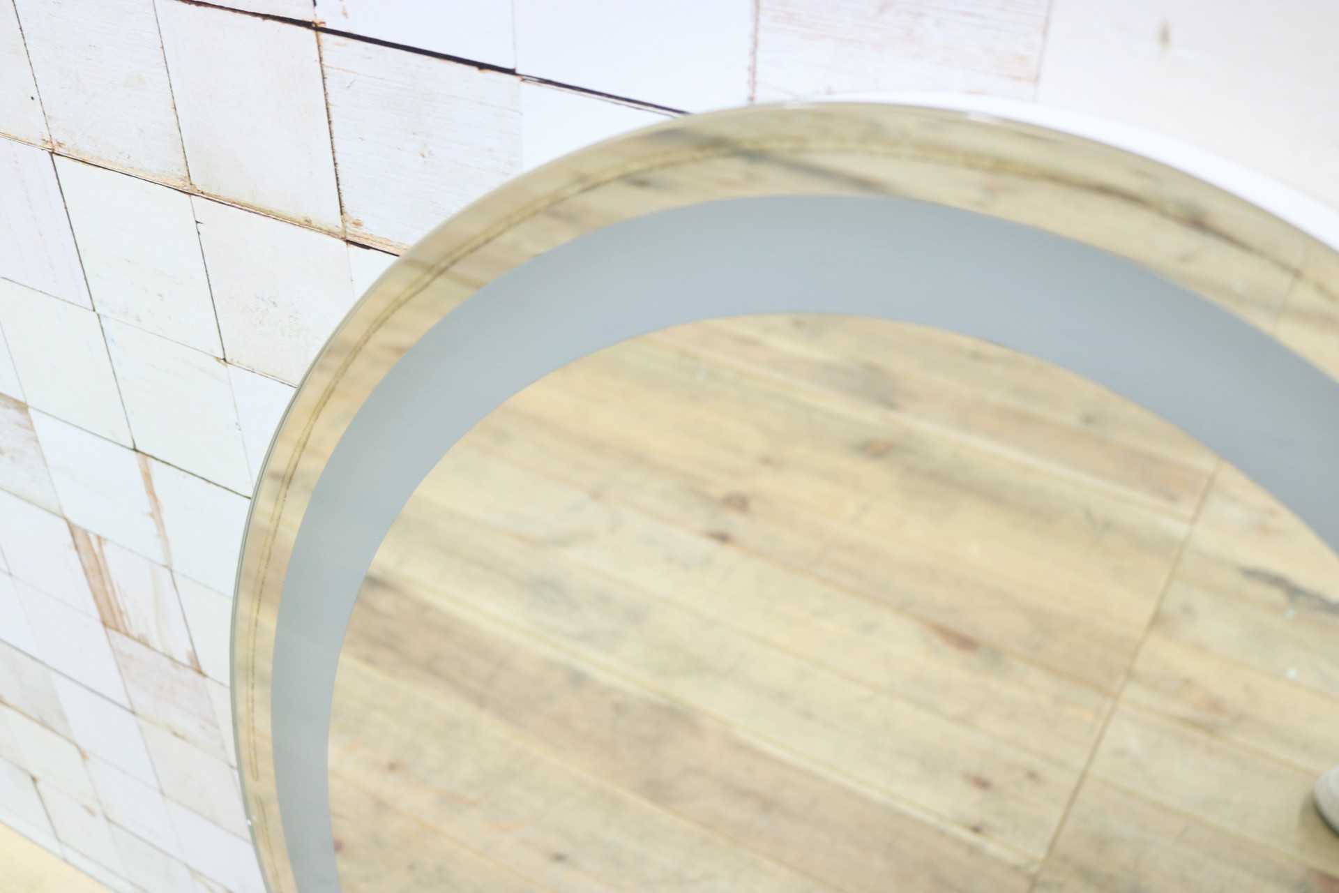 GMIK747I◯ウォールミラー 壁掛け鏡 壁掛けミラー 立て掛けミラー オーバルミラー 楕円形 照明付き フレームレス 店舗什器 モダン 未使用