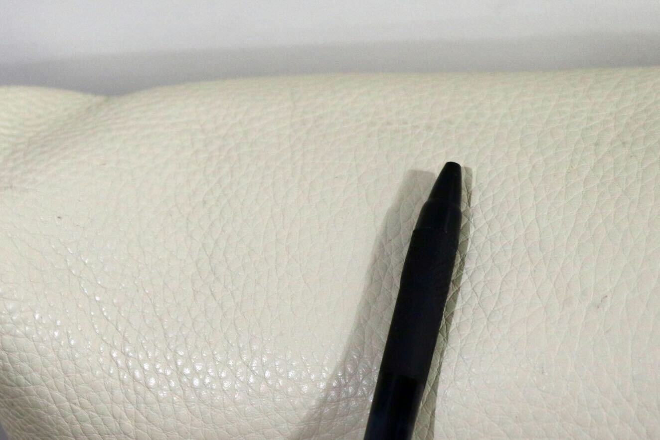 GMHO128○B&B ITALIA クッション 本革 レザー アイボリー イタリアモダン ヴィンテージ イタリア製 最高級