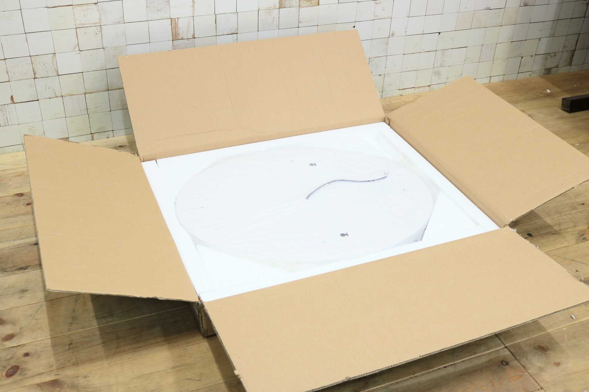 GMIK747K◯ウォールミラー 壁掛け鏡 壁掛けミラー 立て掛けミラー オーバルミラー 楕円形 照明付き フレームレス 店舗什器 モダン 未使用