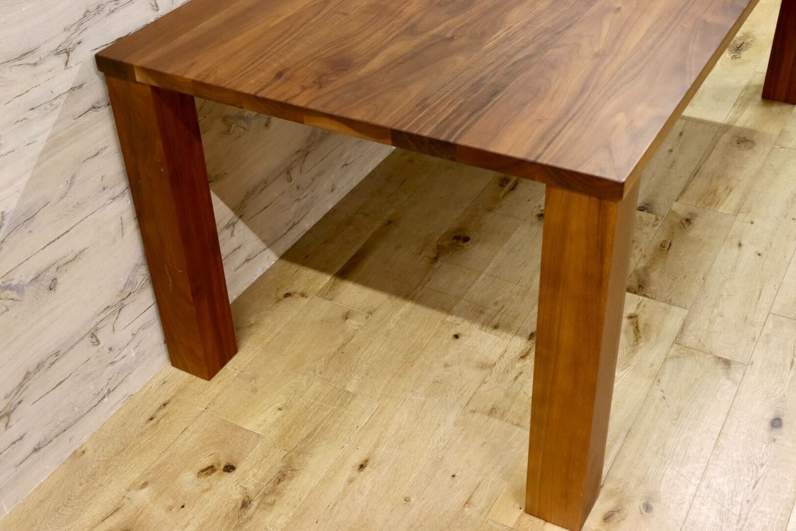 GMIS93○飛騨産業 / HIDA キツツキ HTS2 侭 ダイニングテーブル 食卓テーブル 作業台 ウォールナット 無垢材 モダン 机 約40万 展示品