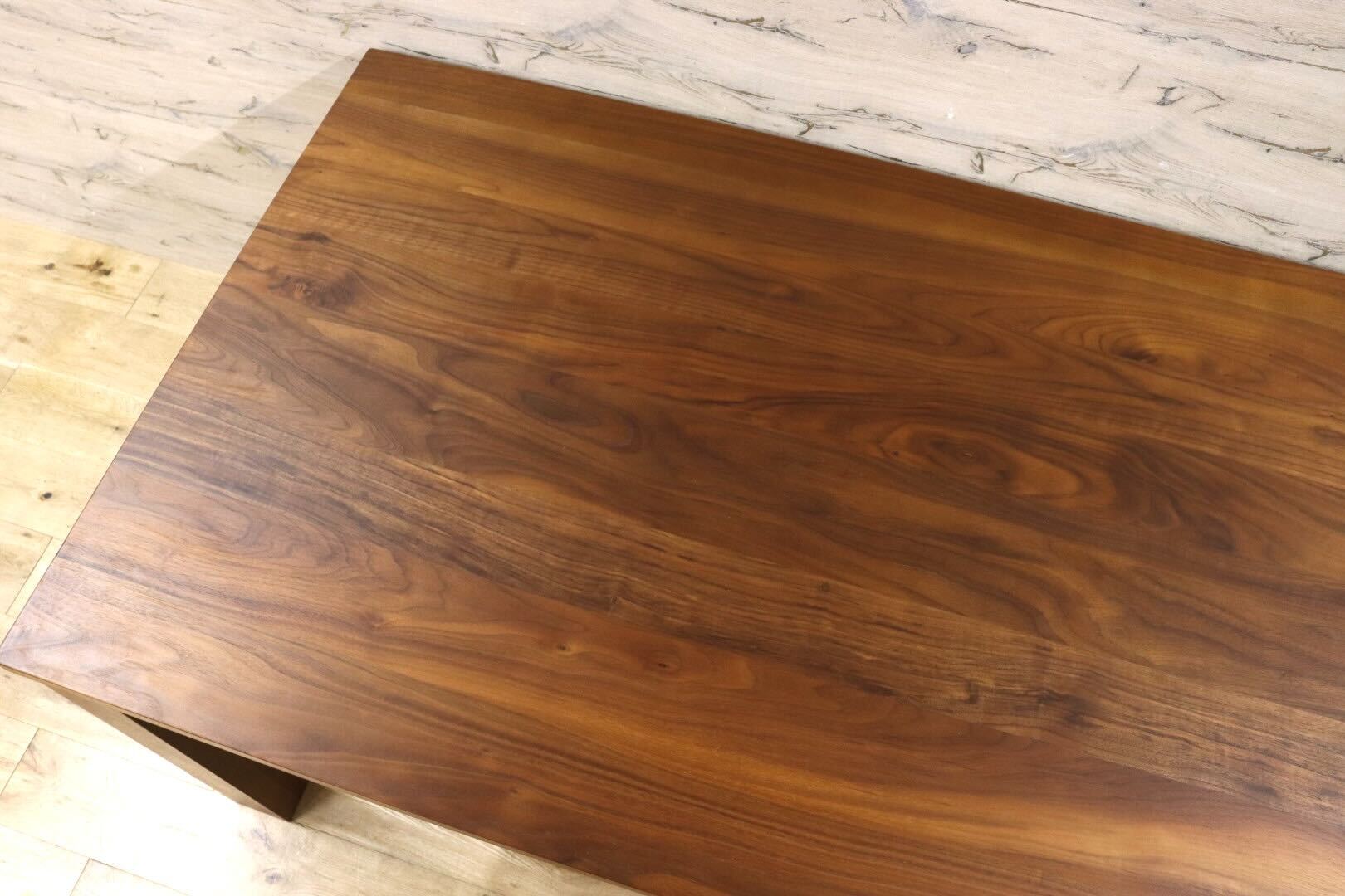 GMIS93○飛騨産業 / HIDA キツツキ HTS2 侭 ダイニングテーブル 食卓テーブル 作業台 ウォールナット 無垢材 モダン 机 約40万 展示品