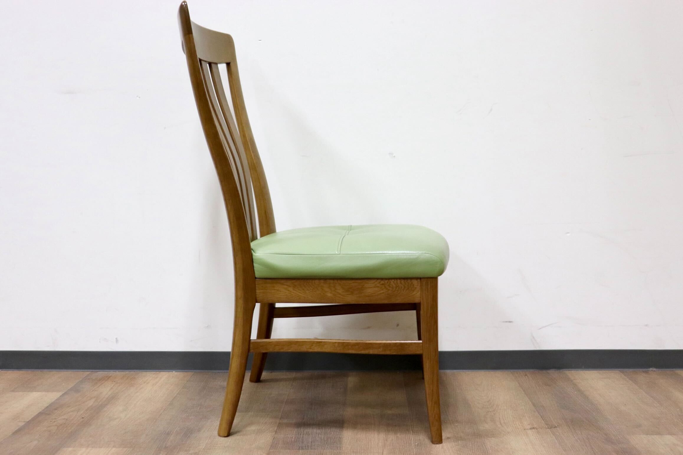 GMGS200B○karimoku / カリモク ダイニングチェア 食卓椅子 ハイバック オーク材 レザー グリーン 和モダン カントリー 国産家具 廃番