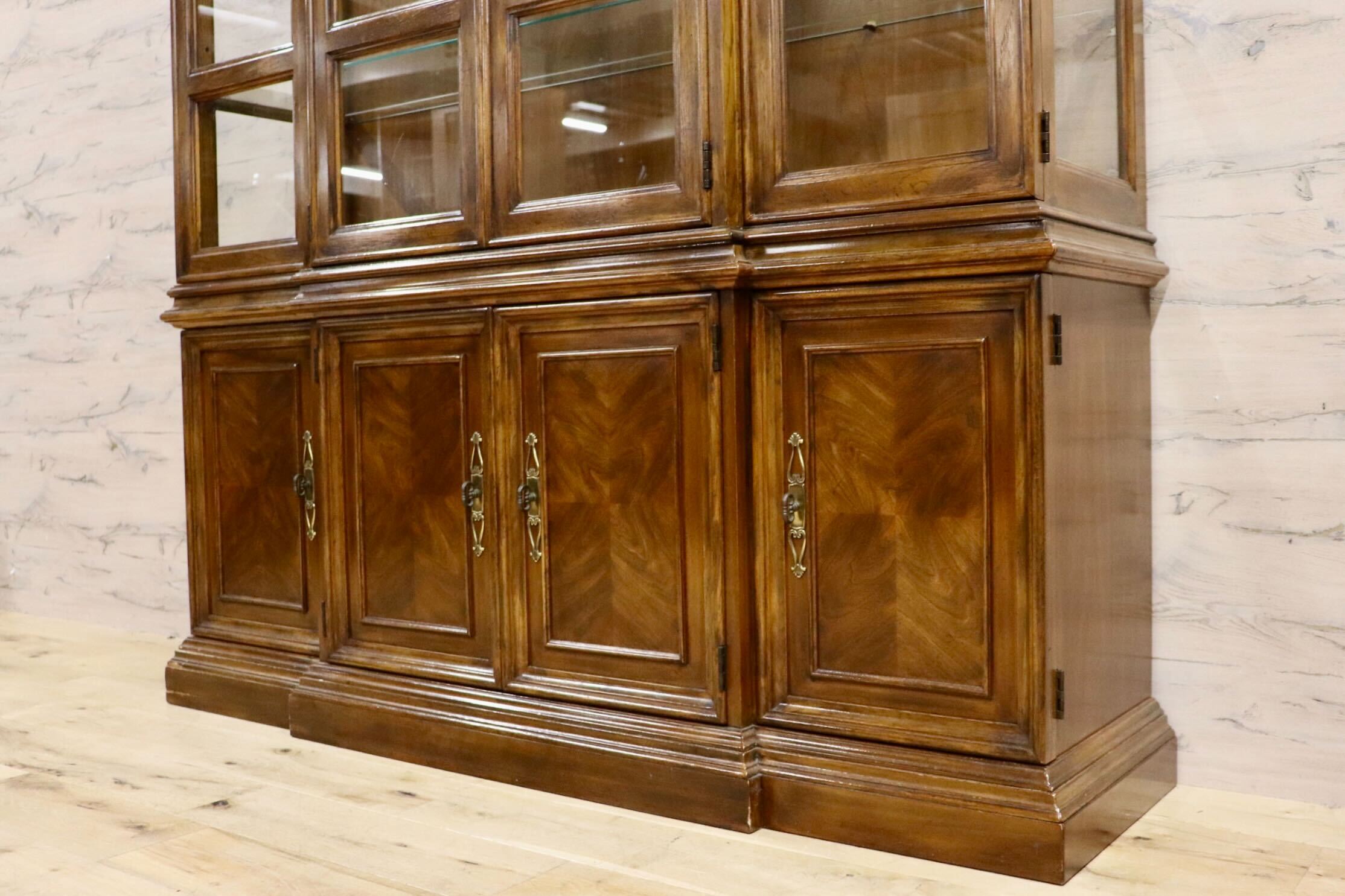 GMHK154○DREXEL HERITAGE / ドレクセルヘリテイジ TRYON MANOR トライオンメナー キャビネット キュリオケース 定価約140万