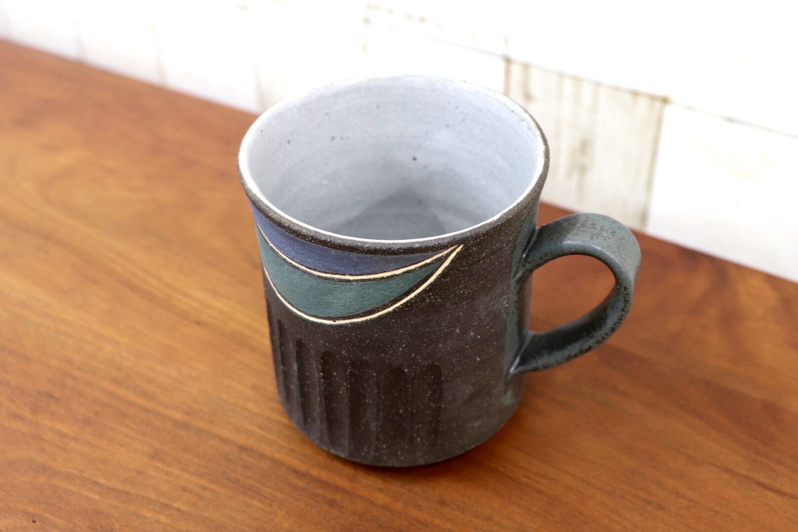 GMJO95A〇市野悟窯 市野哲次 丹波焼 彩色線象嵌 マグカップ 陶器 現代陶芸 作家物