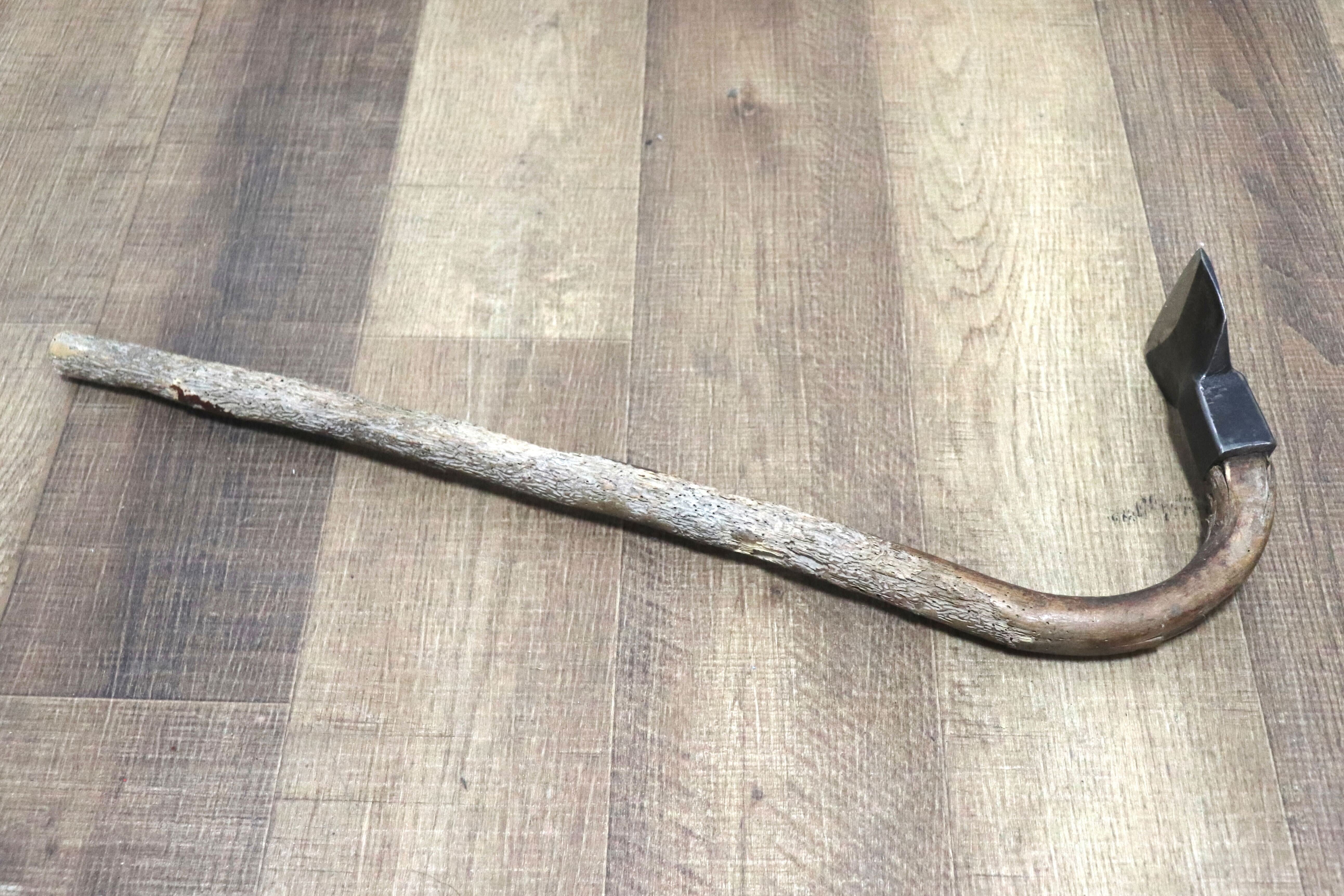 GMHH129E○大工道具 釿 ちょうな ちょんな 皮剥き 斧 手斧 はつり 伝統工法 宮大工 古民具 林業 山師 アンティーク レトロ 古道具