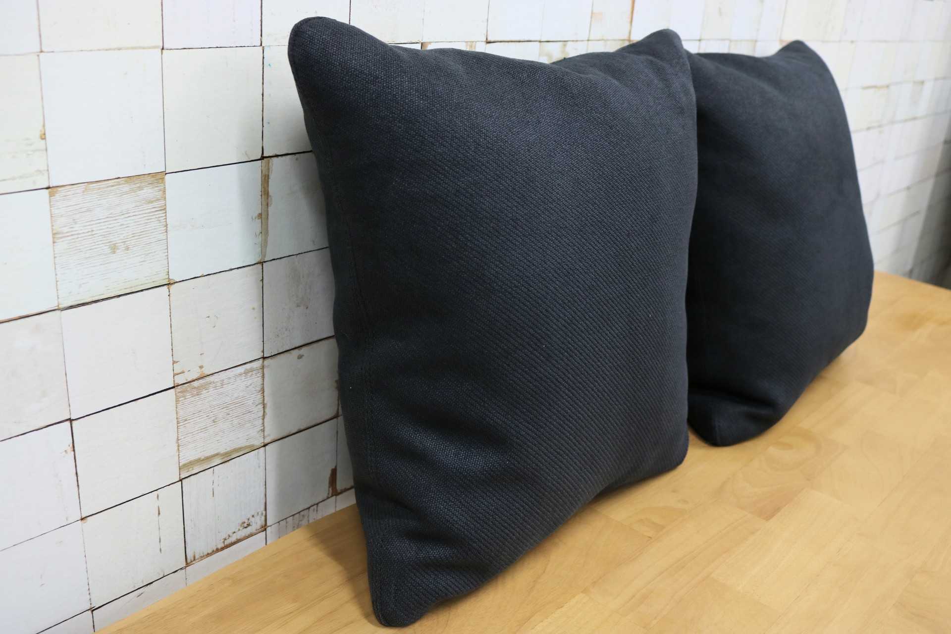 GMHS364C◯HUKLA / フクラ クッション ファブリック 2個セット ブラック