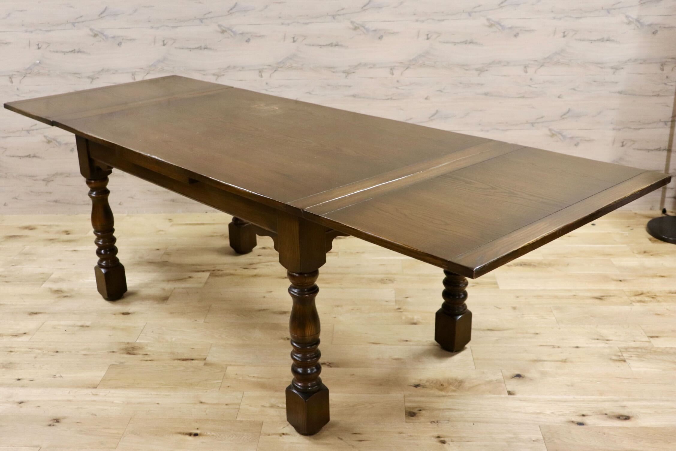 GMHK178○英国 アンティーク エクステンションテーブル ダイニングテーブル 食卓テーブル 伸長式 オーク材 クラシカル 輸入家具