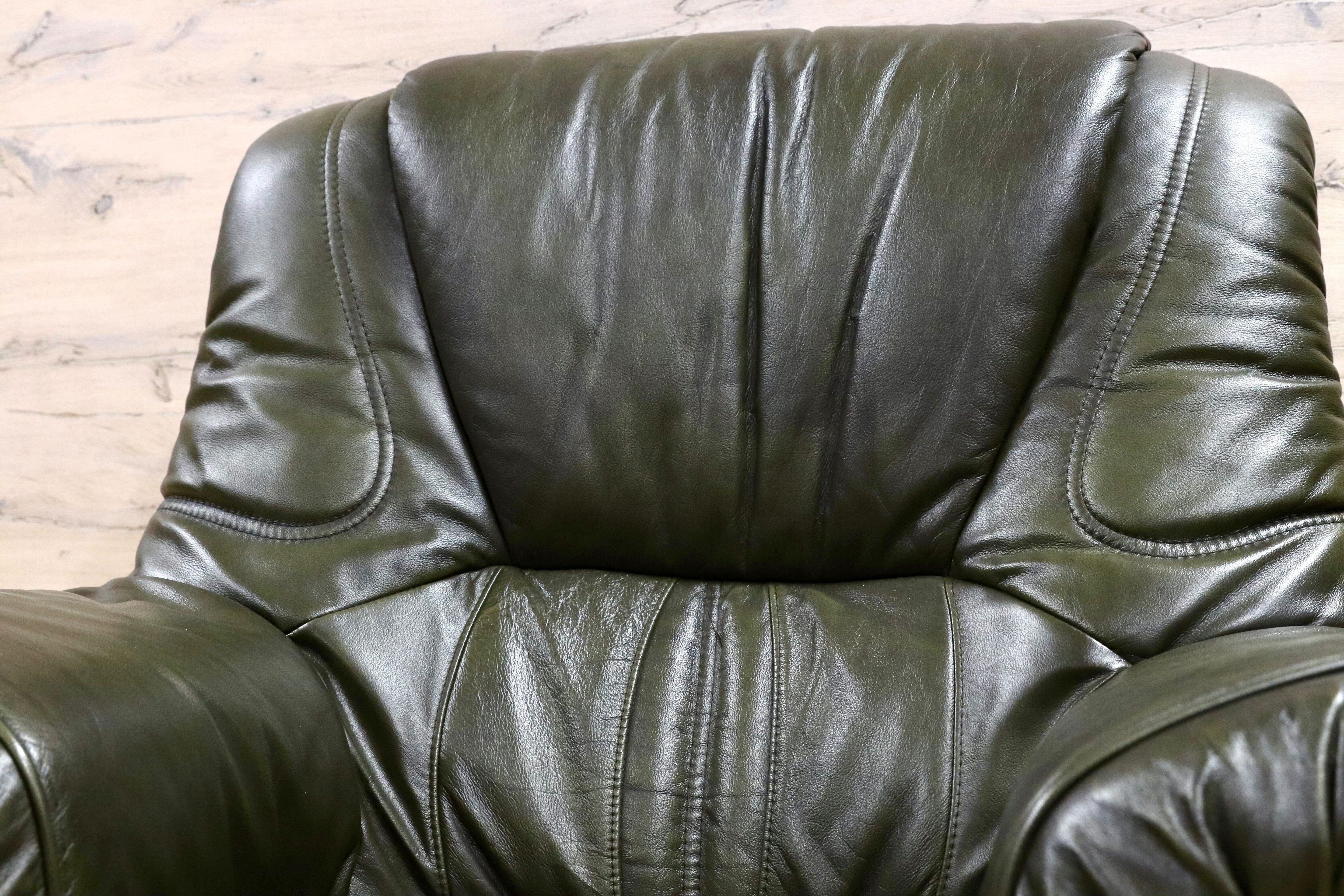 GMGH116○オランダ製 ダッチカントリー 1人掛けソファ シングルソファ オーク材 本革 緑 椅子 クラシック ヴィンテージ 約30万