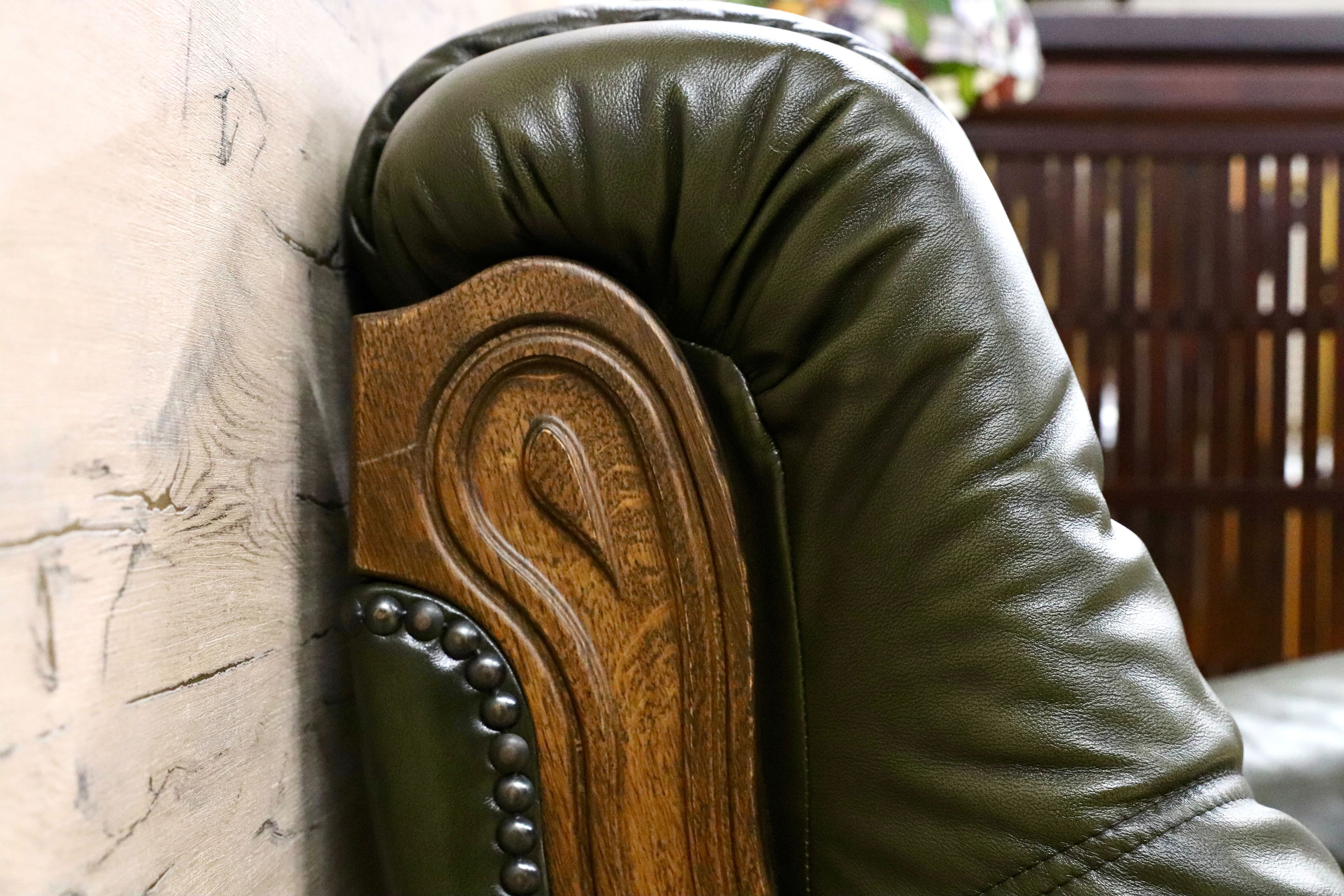 GMGH116○オランダ製 ダッチカントリー 1人掛けソファ シングルソファ オーク材 本革 緑 椅子 クラシック ヴィンテージ 約30万