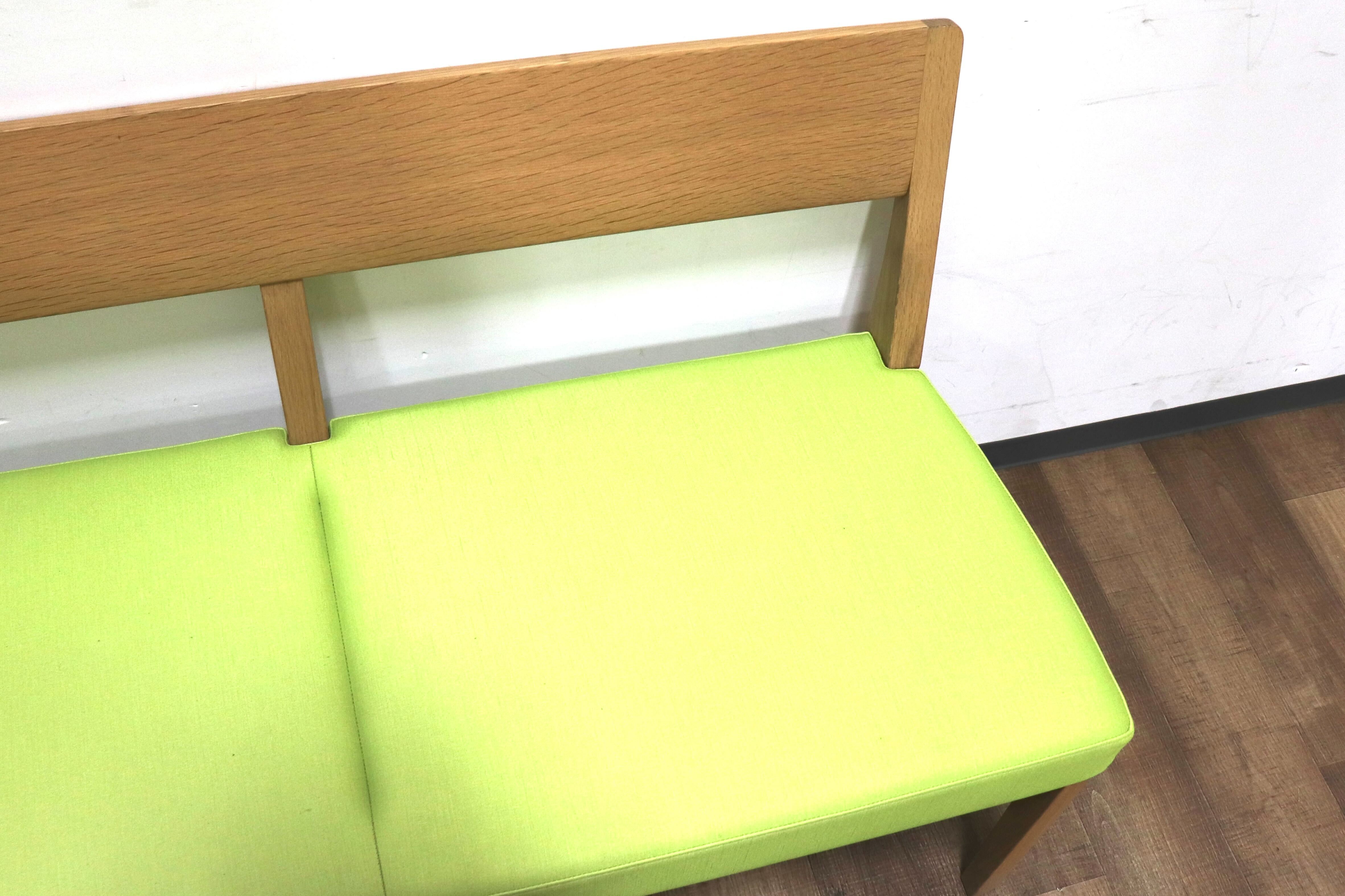 GMHK283A○karimoku / カリモク CU4712 ダイニングベンチ 2人掛けチェア 食卓椅子 木製 ベンチ 合皮 ライムグリーン 国産家具 定価約8.6万