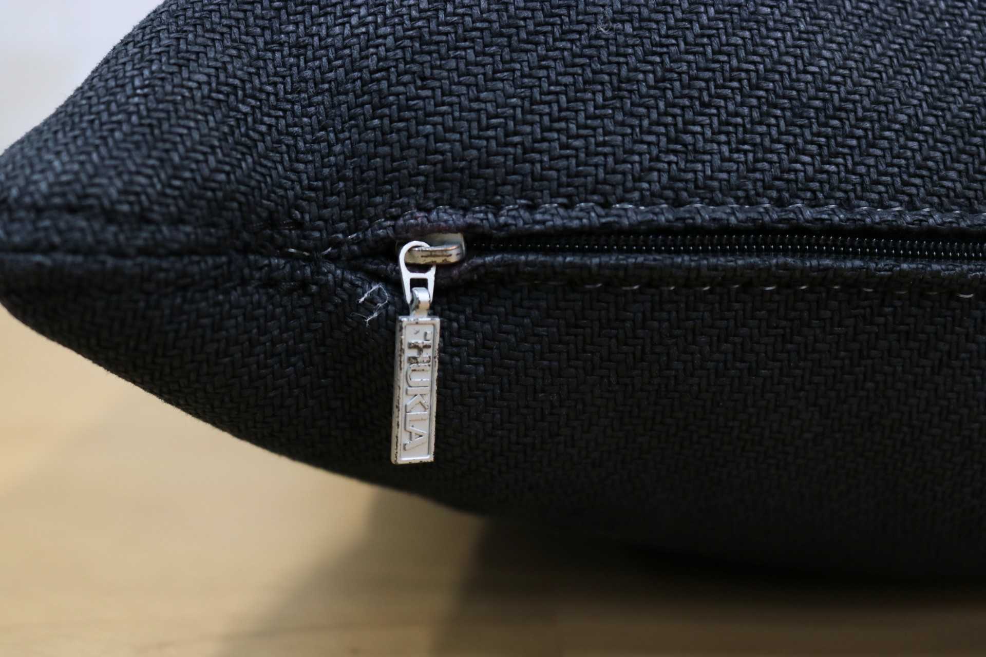 GMHS364C◯HUKLA / フクラ クッション ファブリック 2個セット ブラック