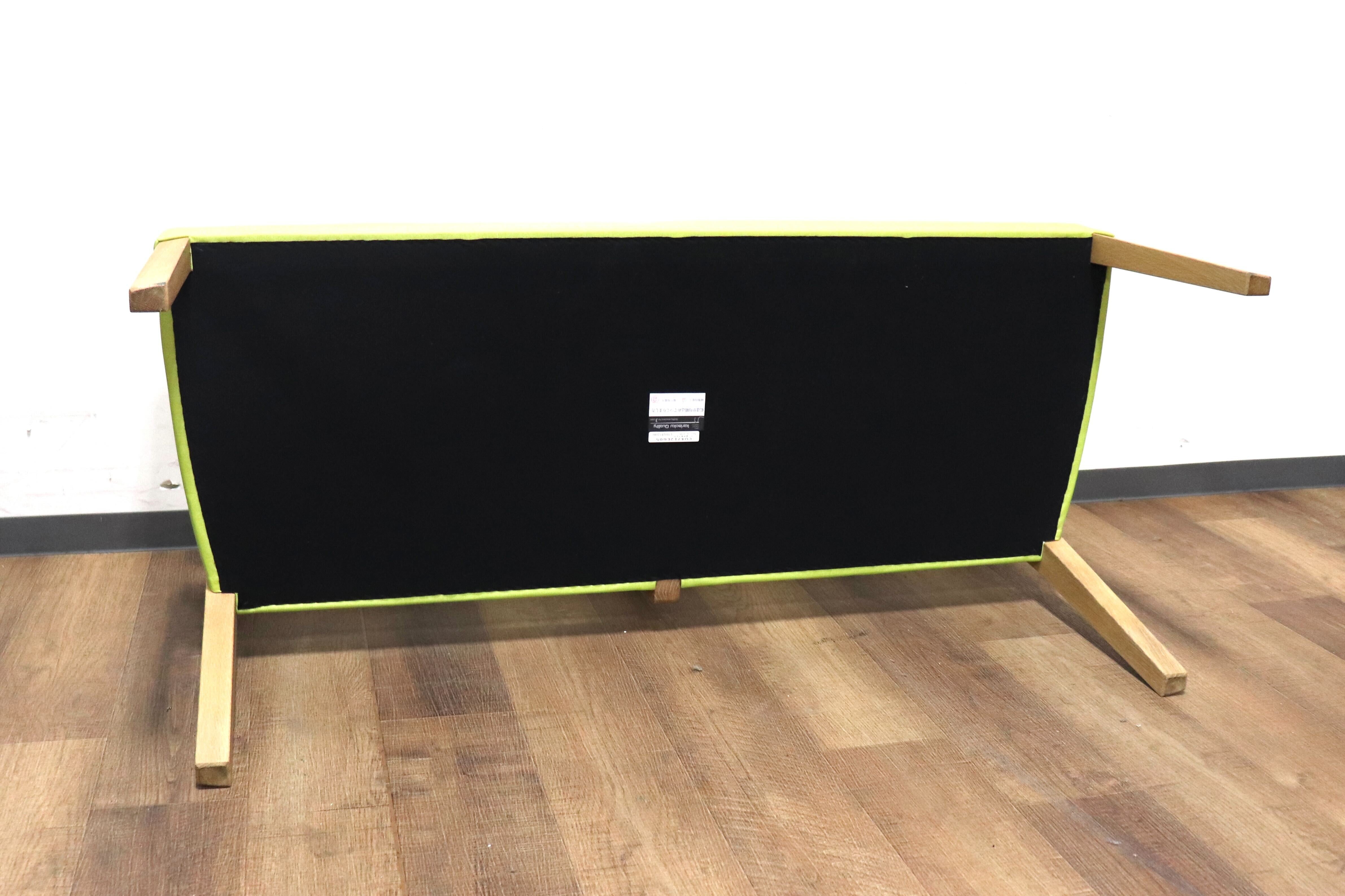 GMHK283A○karimoku / カリモク CU4712 ダイニングベンチ 2人掛けチェア 食卓椅子 木製 ベンチ 合皮 ライムグリーン 国産家具 定価約8.6万