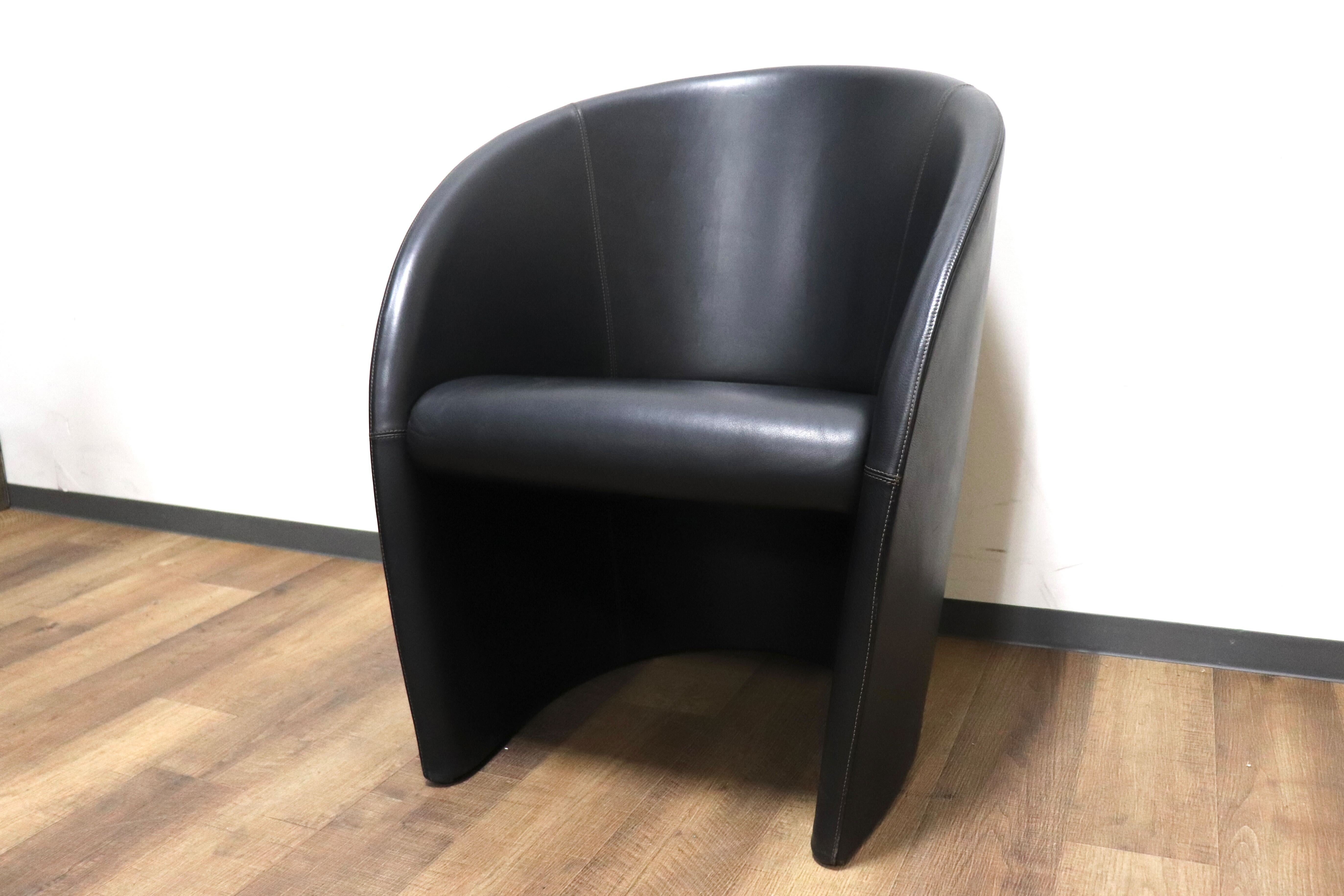 GMHK281B○PoltronaFrau / ポルトローナフラウ インターヴィスタ ラウンジチェア 椅子 イタリア製 黒 本革 レザー IDC大塚家具 定価約51万