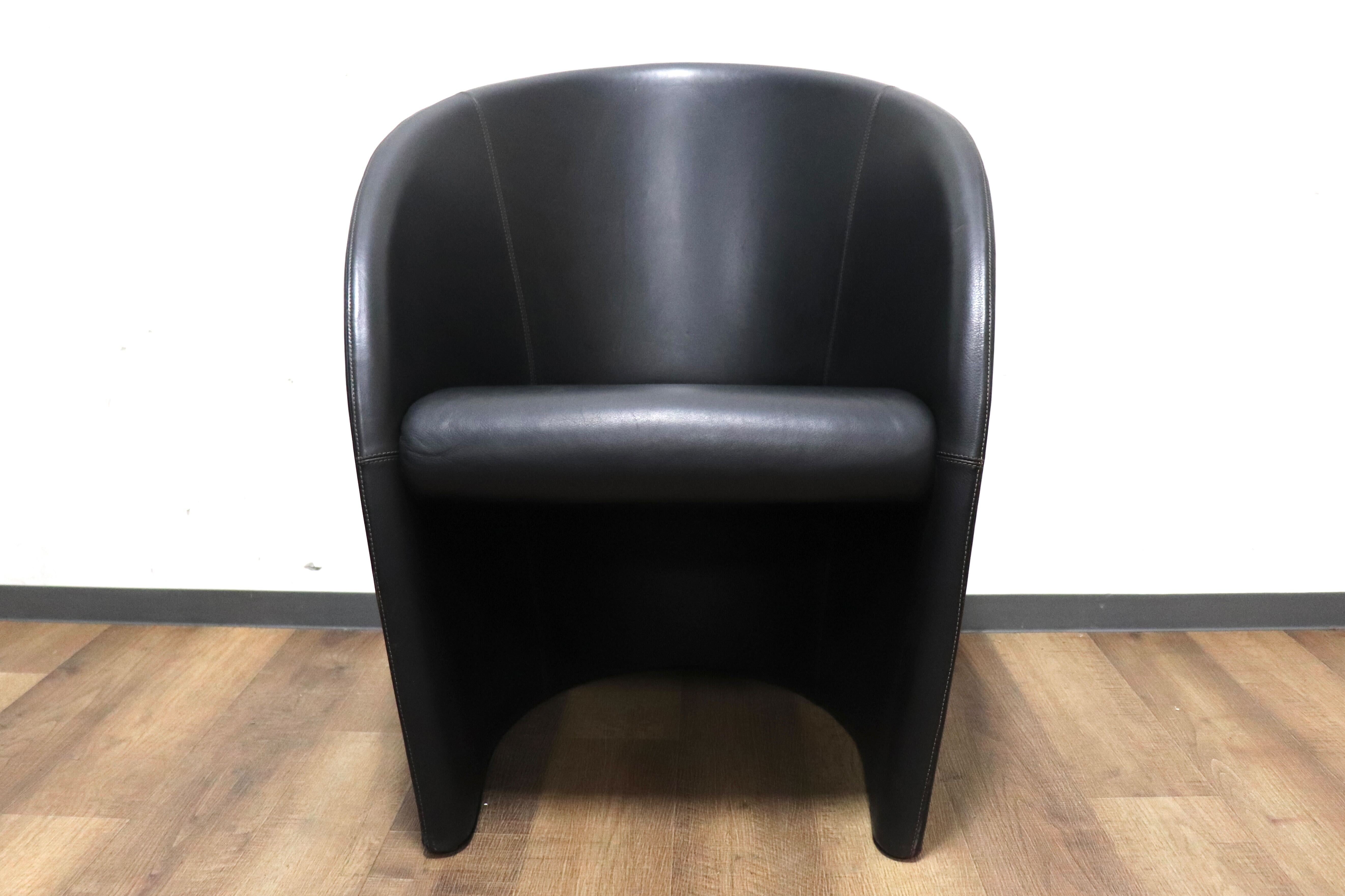 GMHK281B○PoltronaFrau / ポルトローナフラウ インターヴィスタ ラウンジチェア 椅子 イタリア製 黒 本革 レザー IDC大塚家具 定価約51万