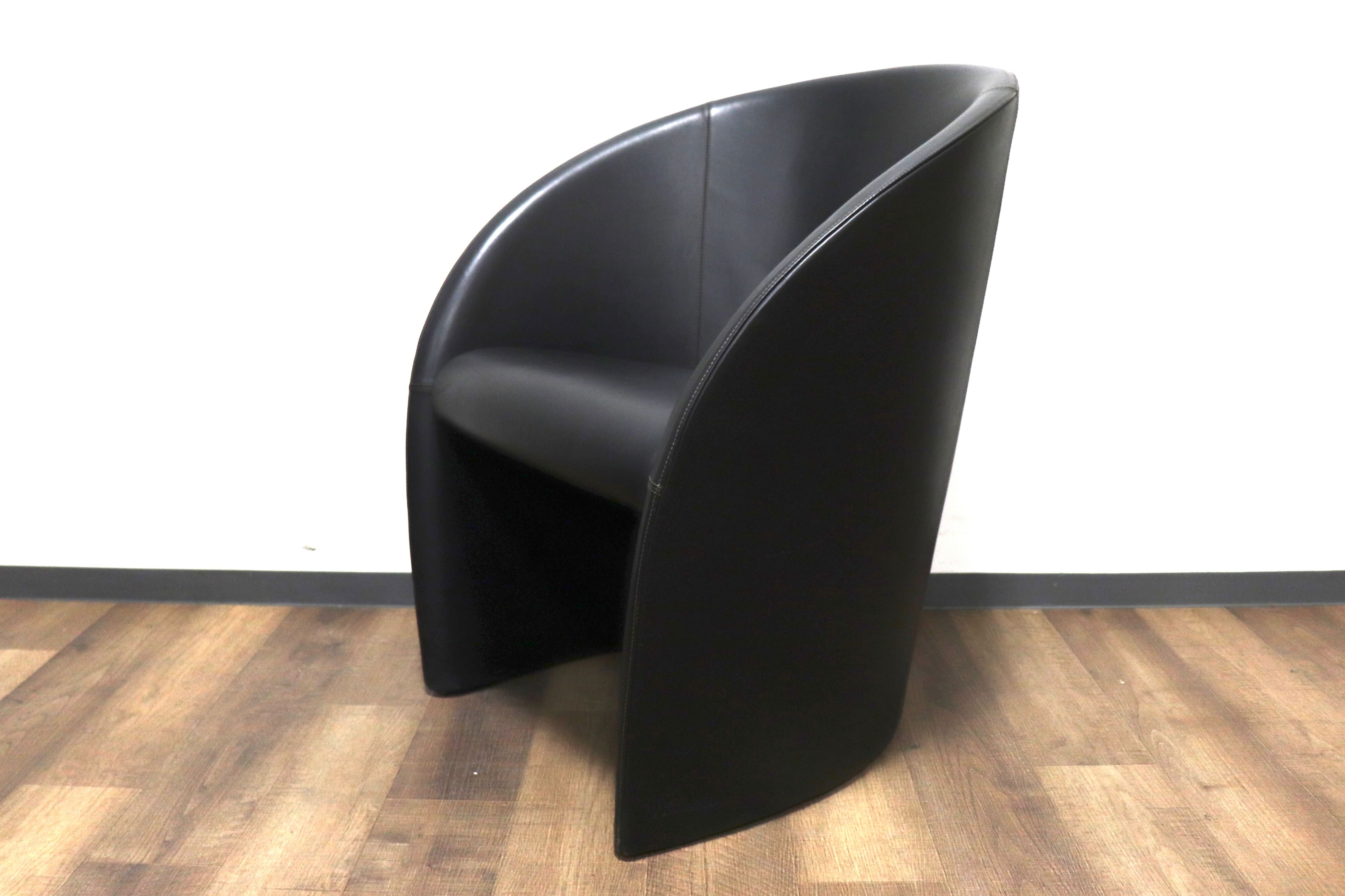 GMHK281B○PoltronaFrau / ポルトローナフラウ インターヴィスタ ラウンジチェア 椅子 イタリア製 黒 本革 レザー IDC大塚家具 定価約51万