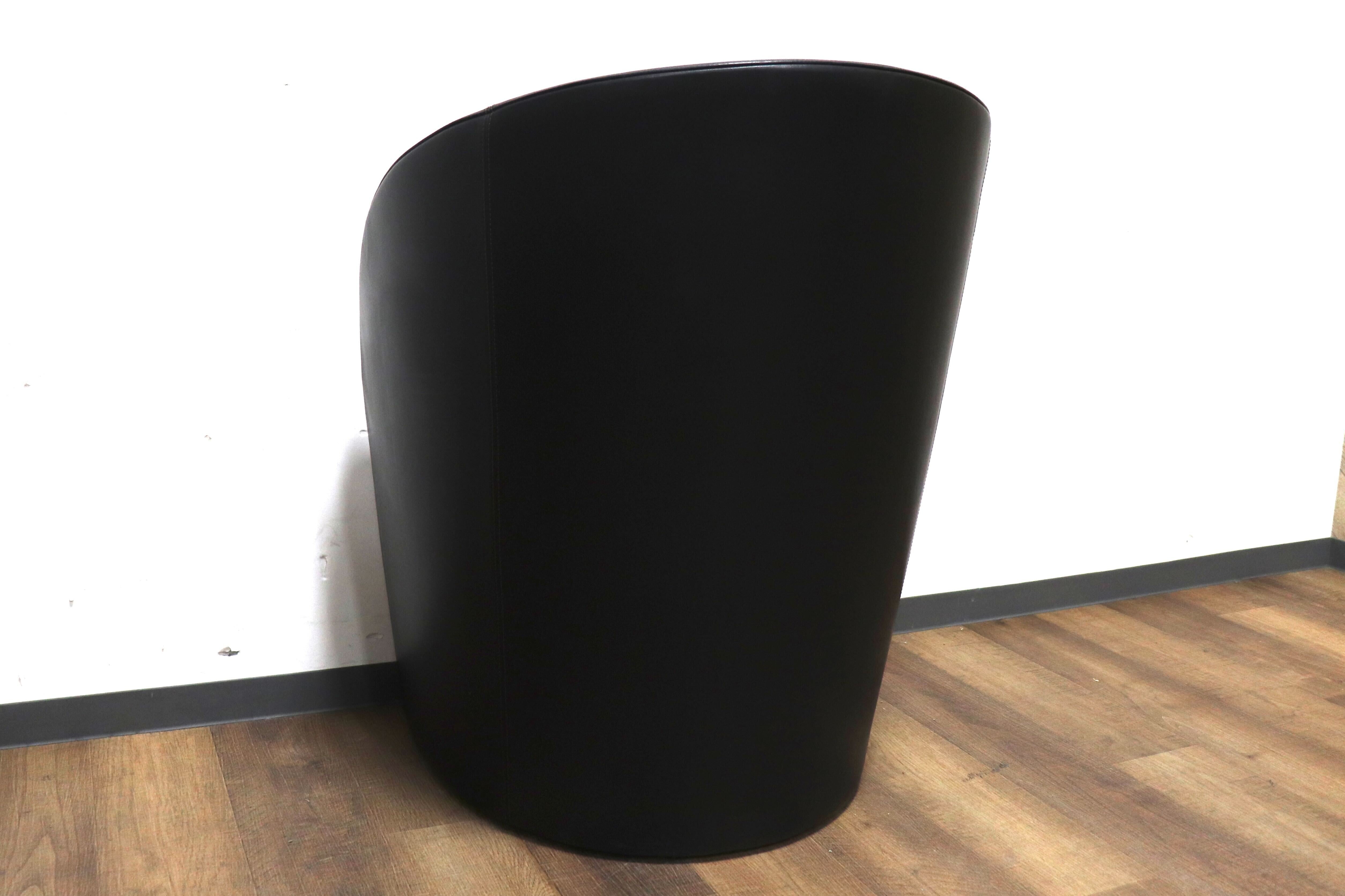 GMHK281B○PoltronaFrau / ポルトローナフラウ インターヴィスタ ラウンジチェア 椅子 イタリア製 黒 本革 レザー IDC大塚家具 定価約51万