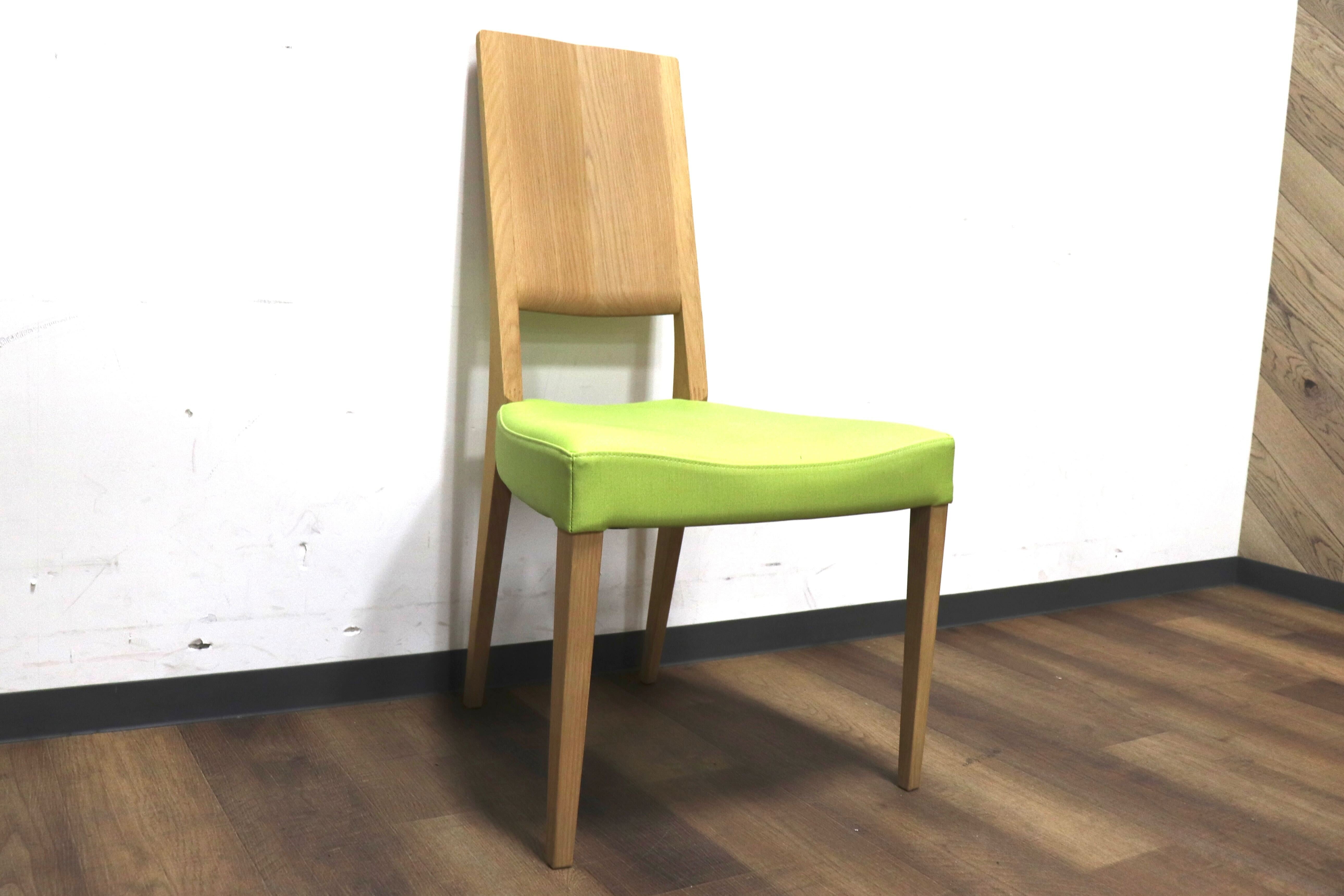 GMHK283B○karimoku / カリモク CU4515 ダイニングチェア アームレスチェア 食卓椅子 木製 合皮 ライムグリーン 国産家具 定価約6.1万