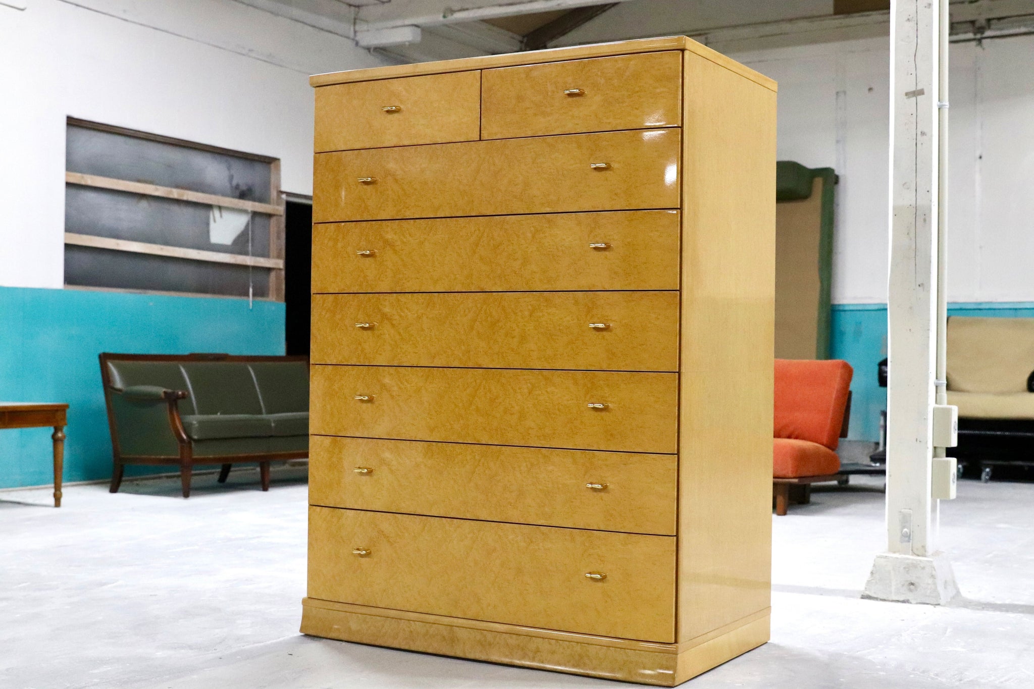 IMG_6217.jpg?v=1728628712&  