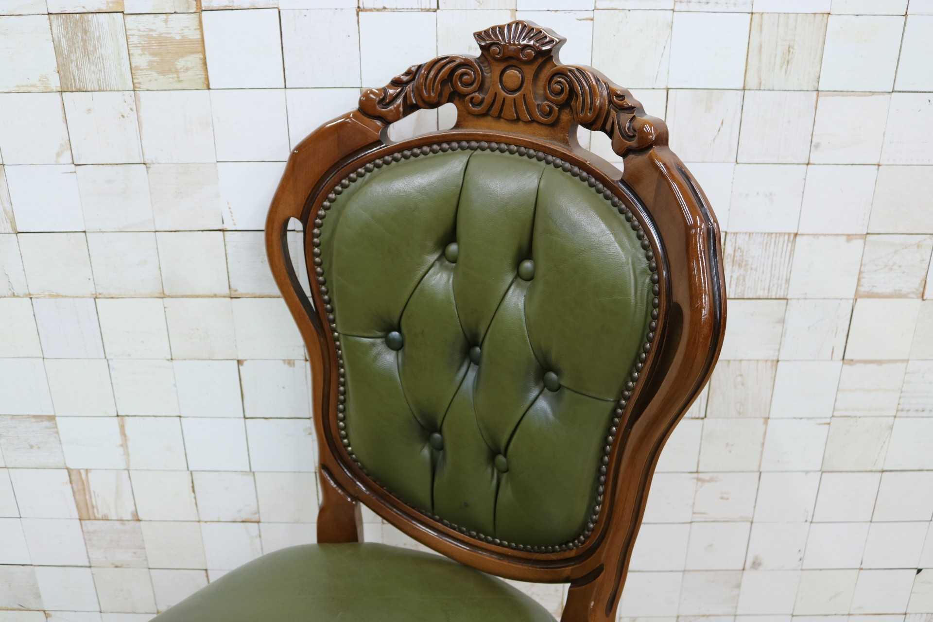 GMIK882A○イタリア ダイニングチェア 食卓椅子 アームレスチェア レザー 鋲打ち 彫刻 猫脚 アンティーク エレガント ヨーロピアン ロココ