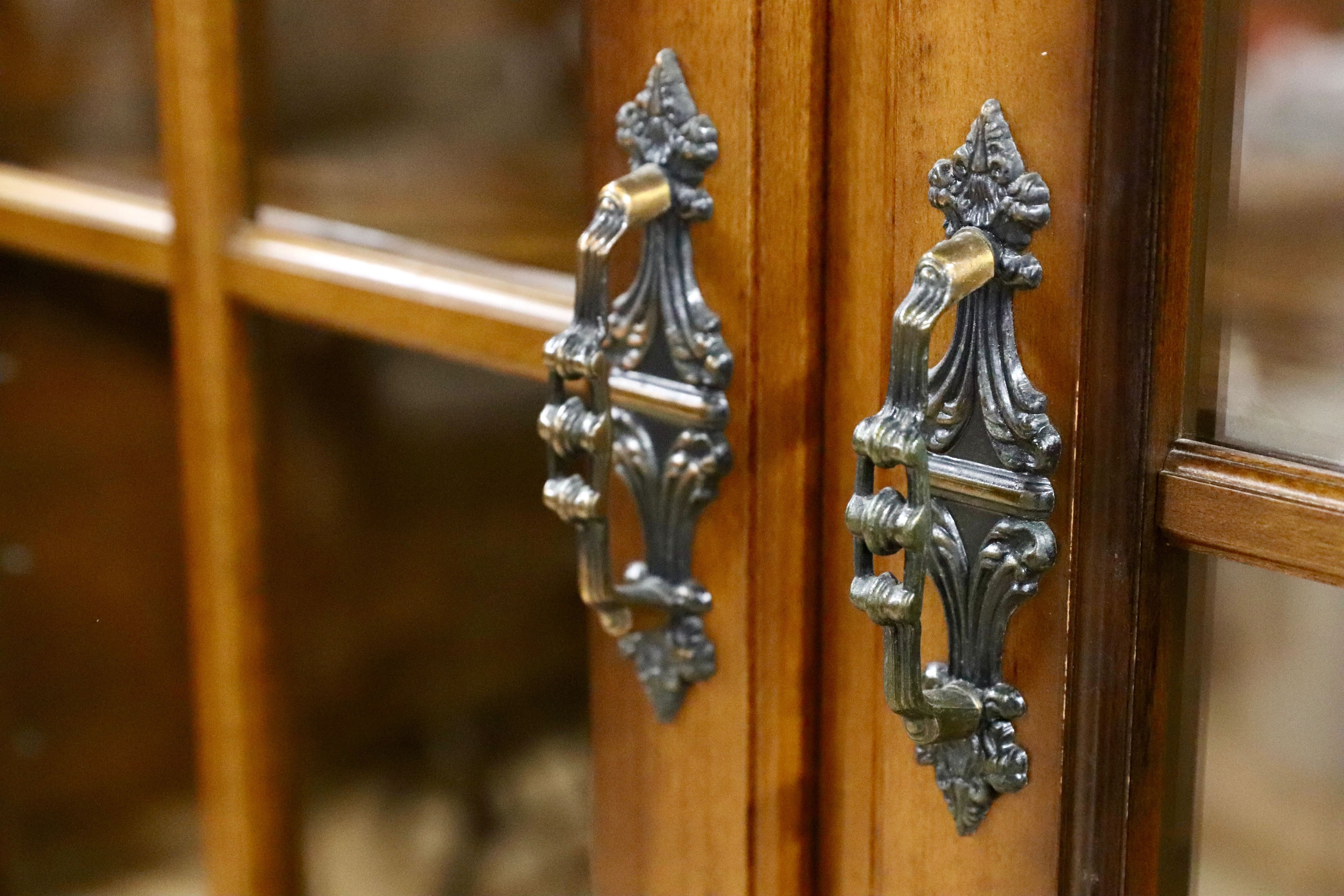 GMGT240○karimoku / カリモク コロニアル 食器棚 水屋棚 カップボード キッチンボード オールド カントリー 飾り棚 キャビネット 約37万