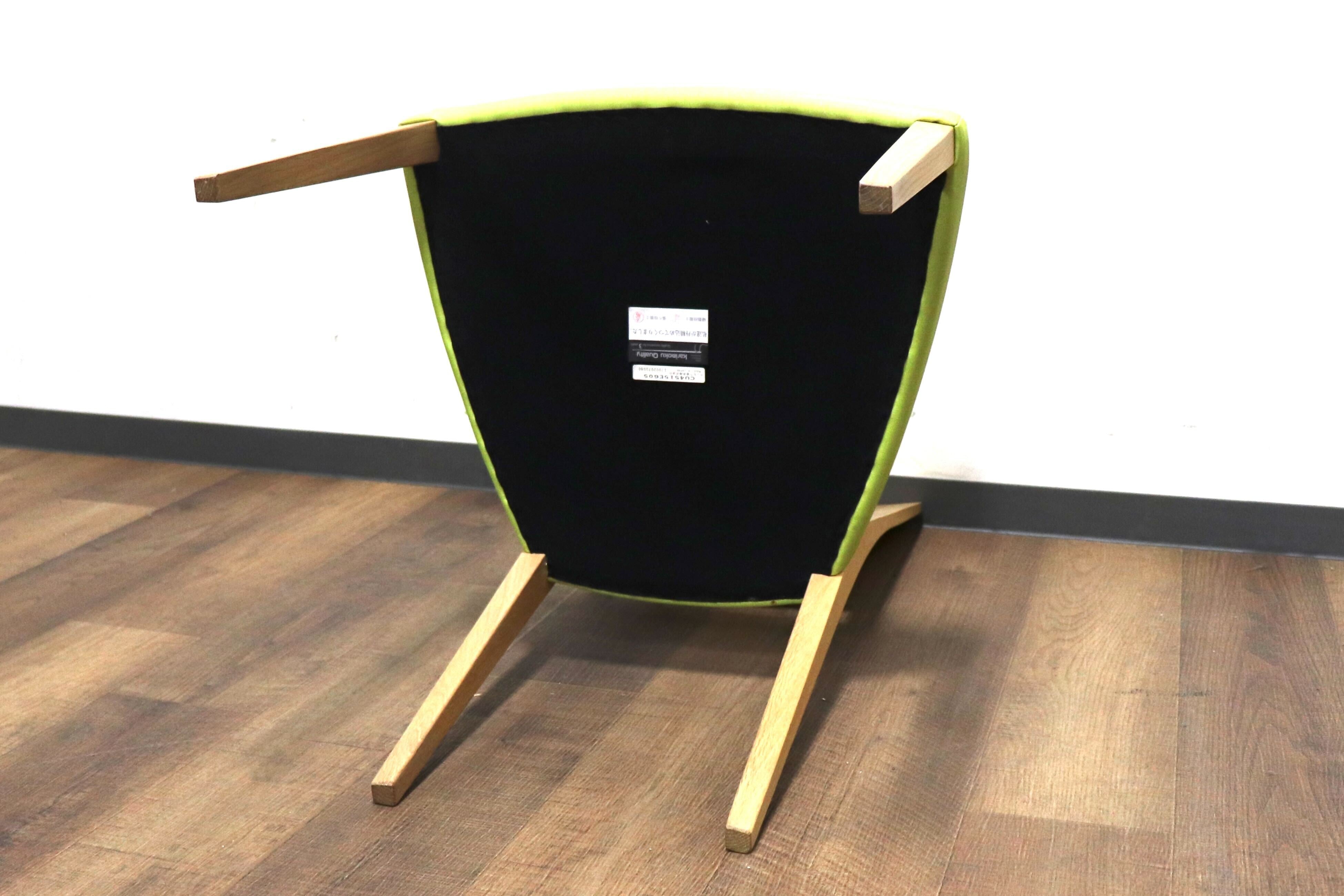 GMHK283B○karimoku / カリモク CU4515 ダイニングチェア アームレスチェア 食卓椅子 木製 合皮 ライムグリーン 国産家具 定価約6.1万