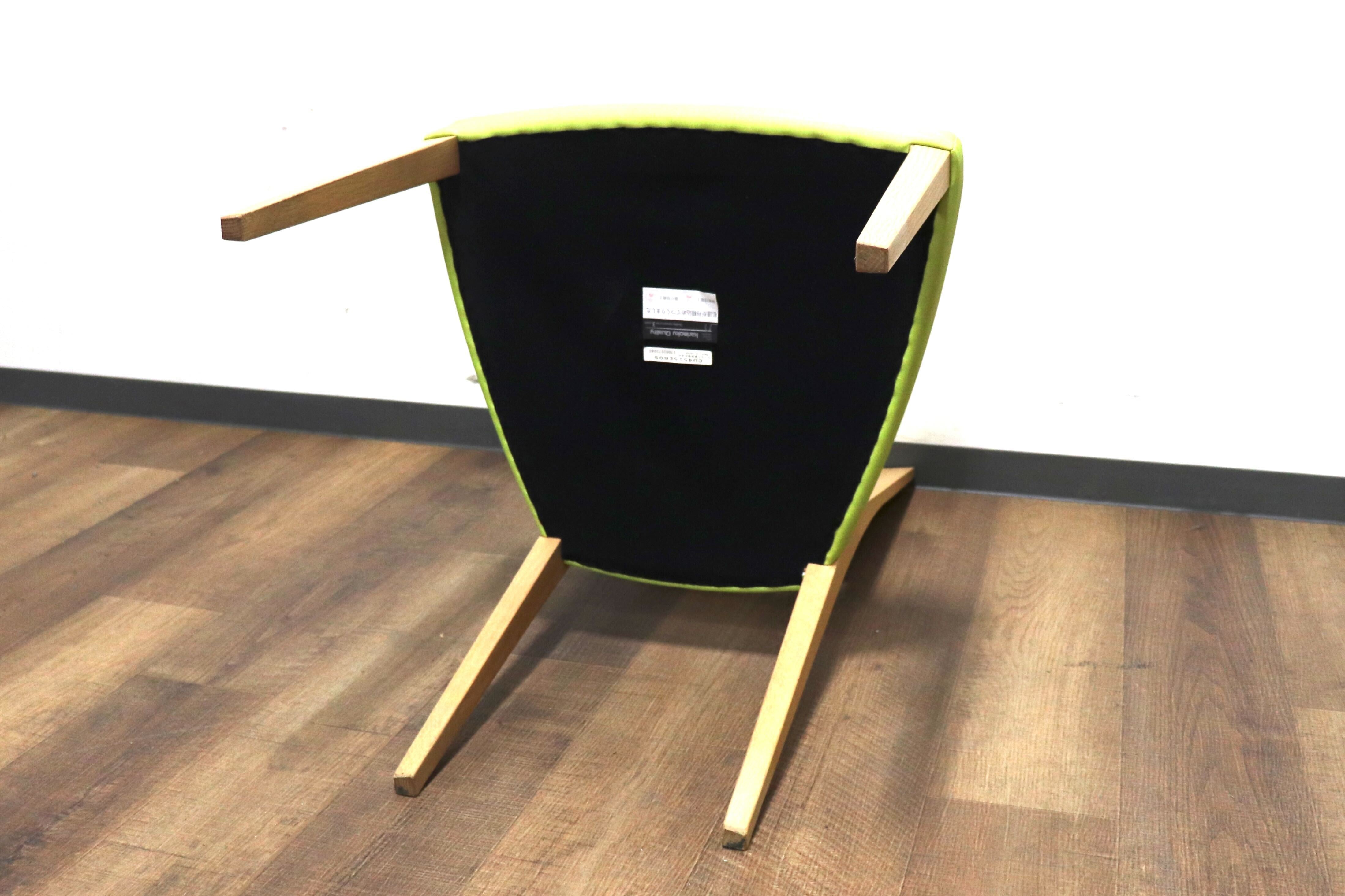 GMHK283C○karimoku / カリモク CU4515 ダイニングチェア アームレスチェア 食卓椅子 木製 合皮 ライムグリーン 国産家具 定価約6.1万