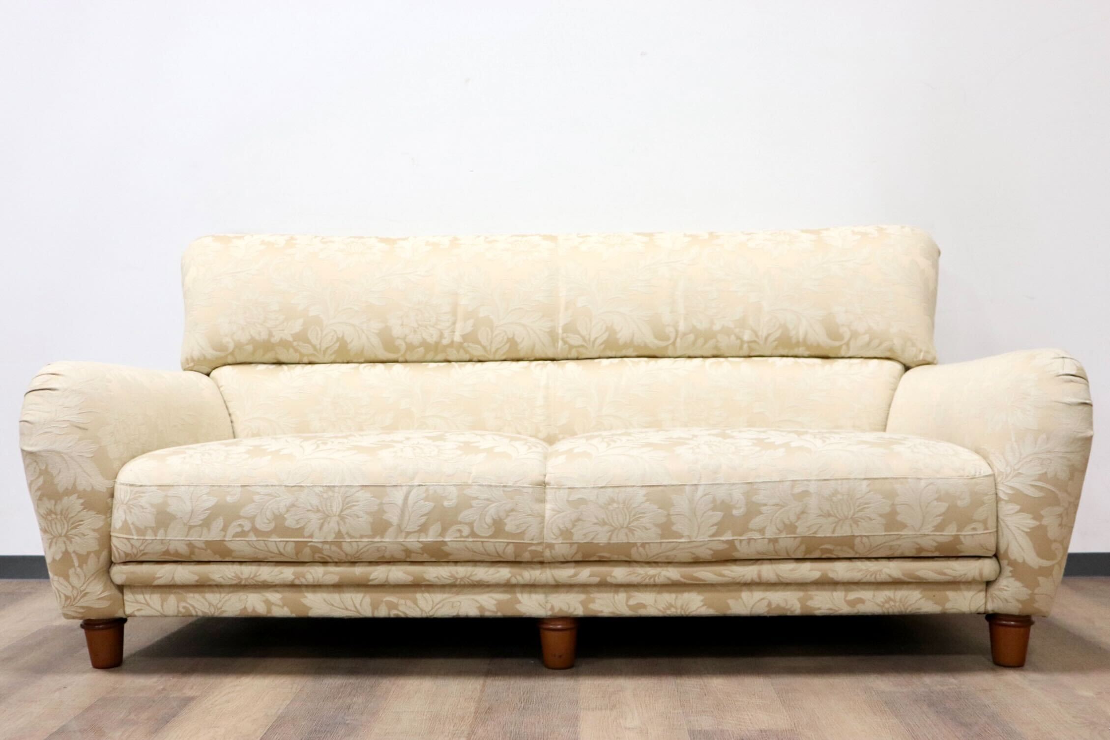 GMGS256○モリシゲ / MORISHIGE 2.5人掛けソファ ラブソファ 長椅子 アームソファ ファブリック 花柄 IDC大塚家具 応接 高級 大正モダン